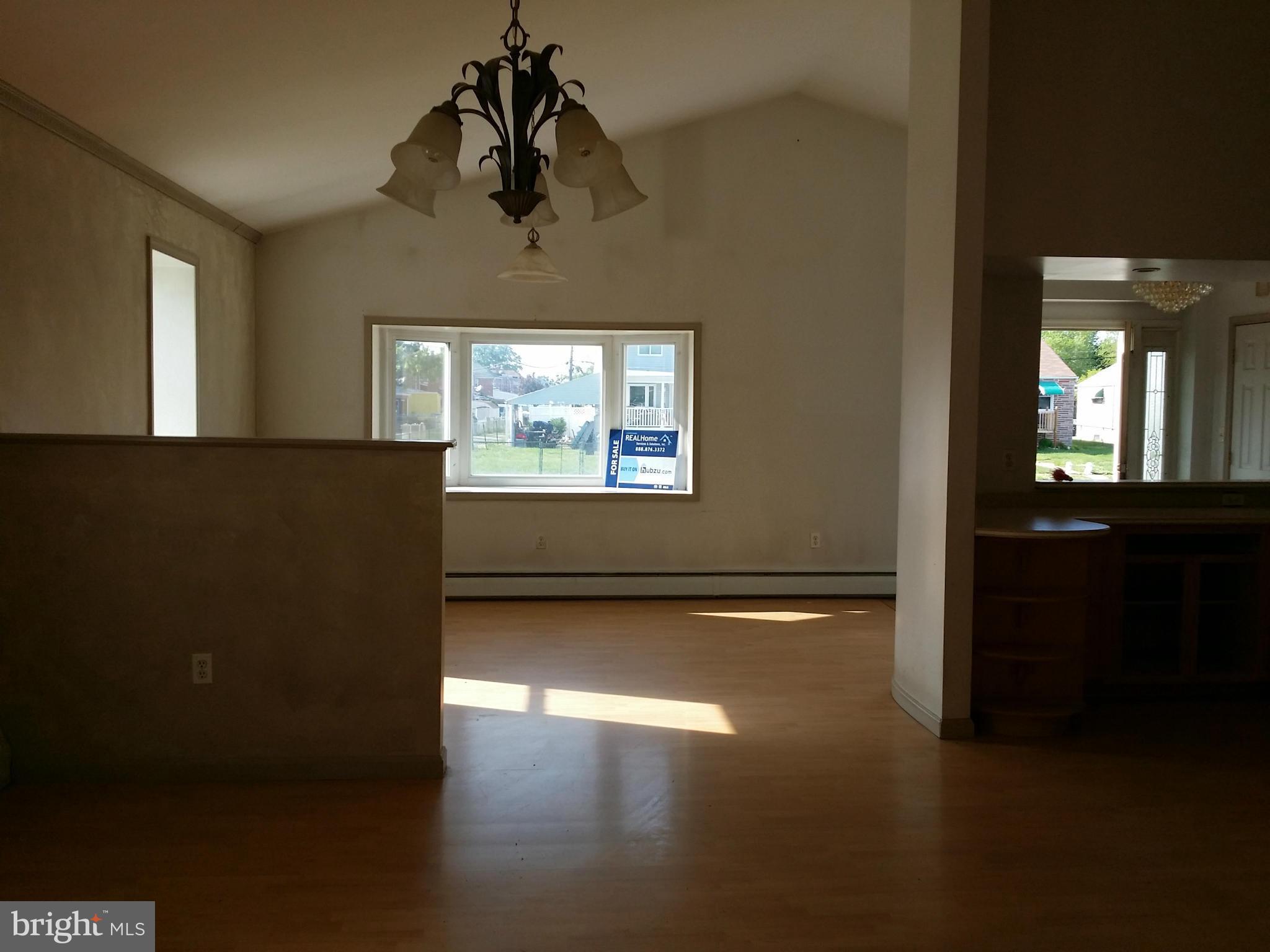 GRAY MANOR - Residential