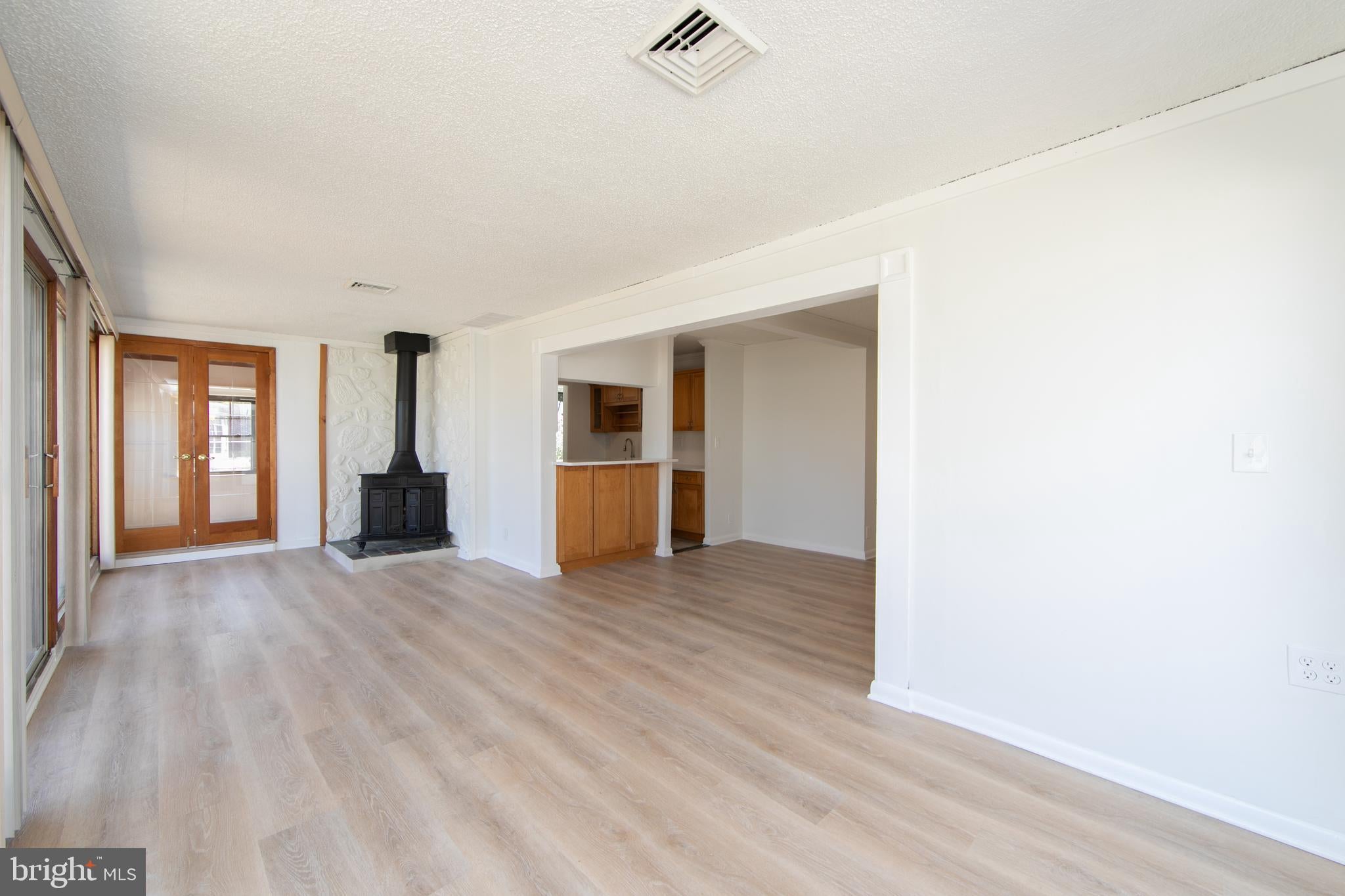 436 WALNUT AVENUE