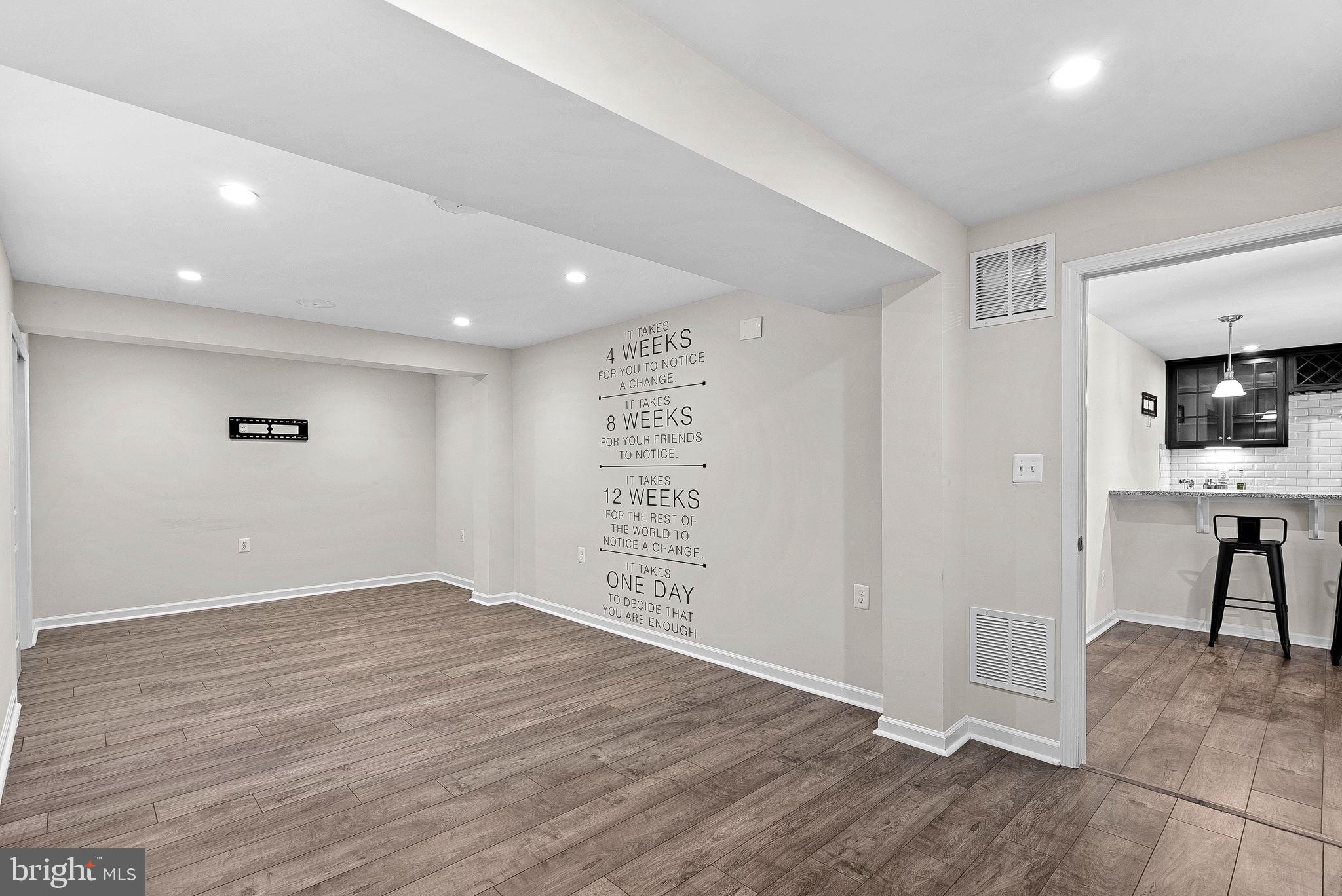 GREENS SOUTH AT WILLOWSF - Residential