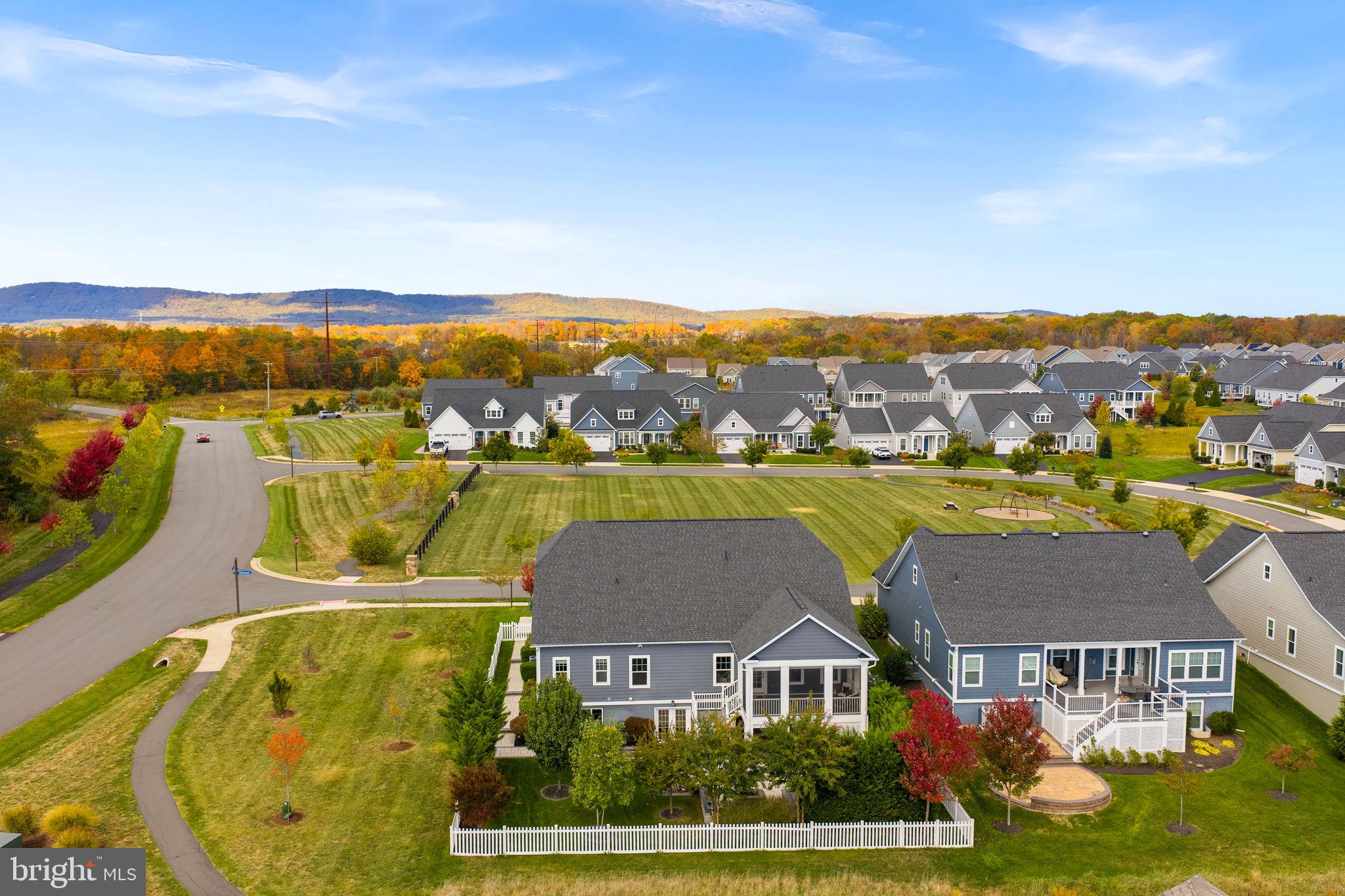 GREENS SOUTH AT WILLOWSF - Residential