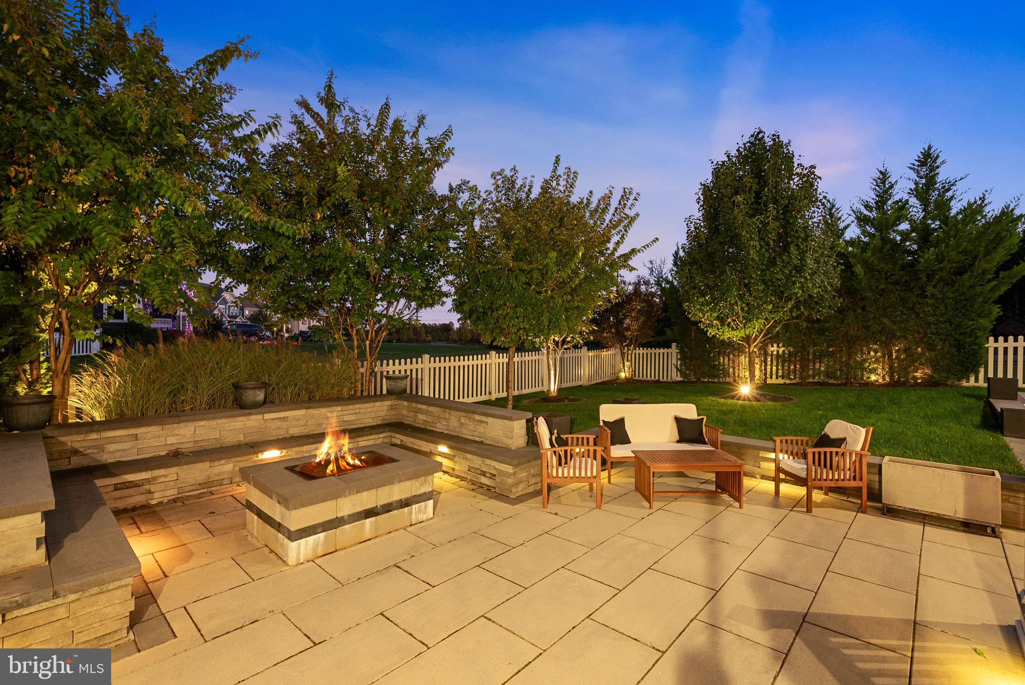 GREENS SOUTH AT WILLOWSF - Residential