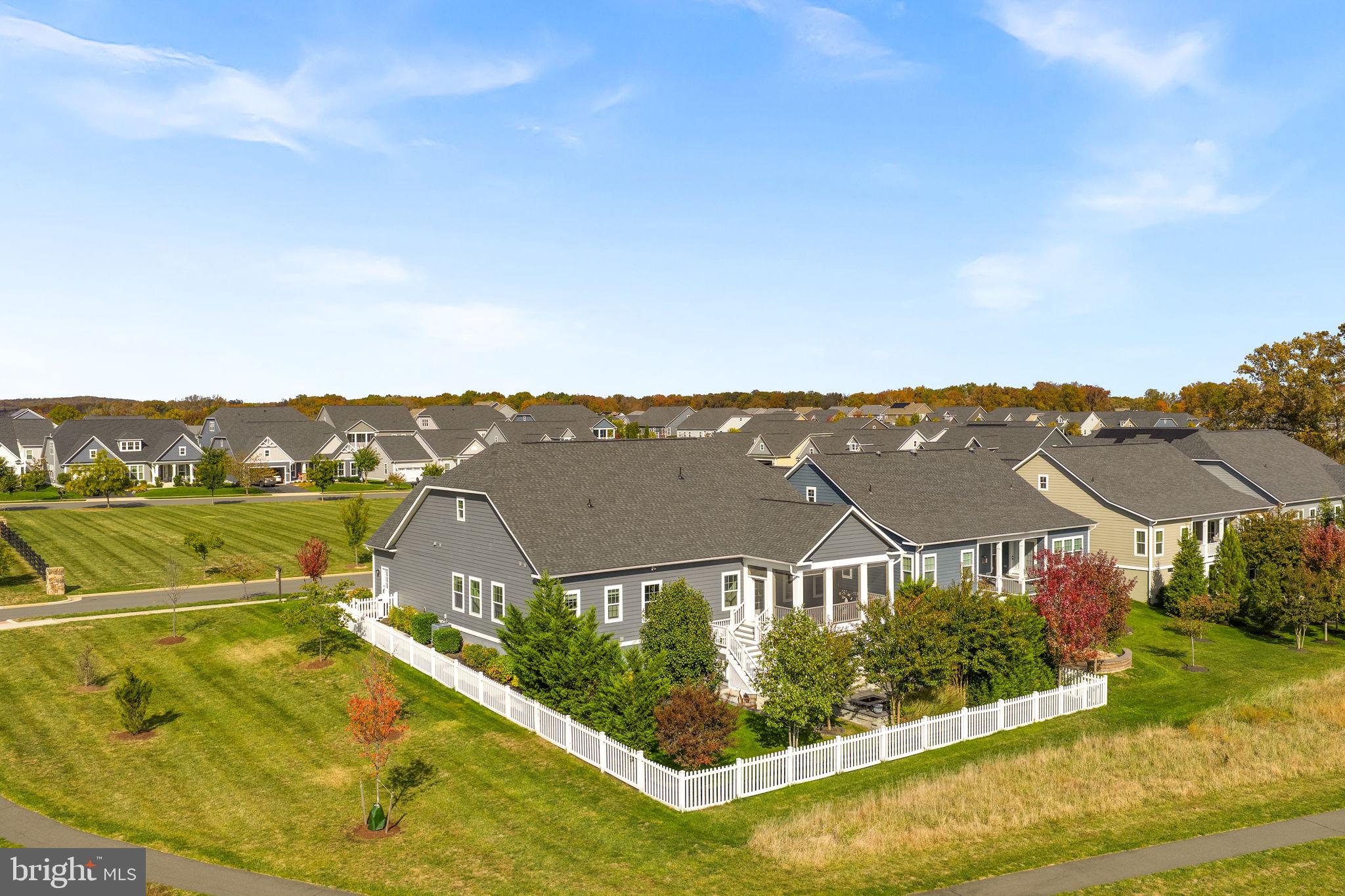 GREENS SOUTH AT WILLOWSF - Residential