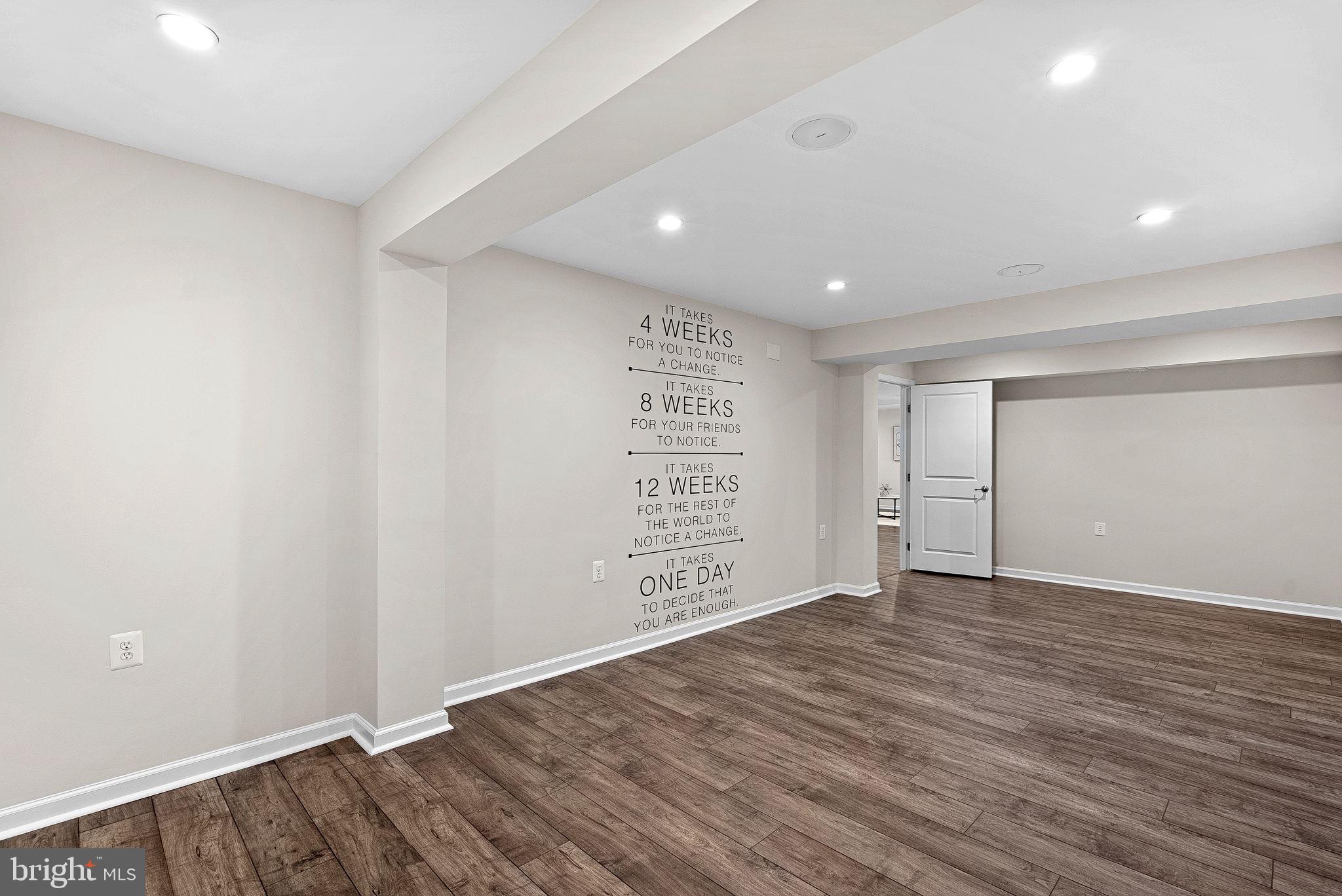 GREENS SOUTH AT WILLOWSF - Residential