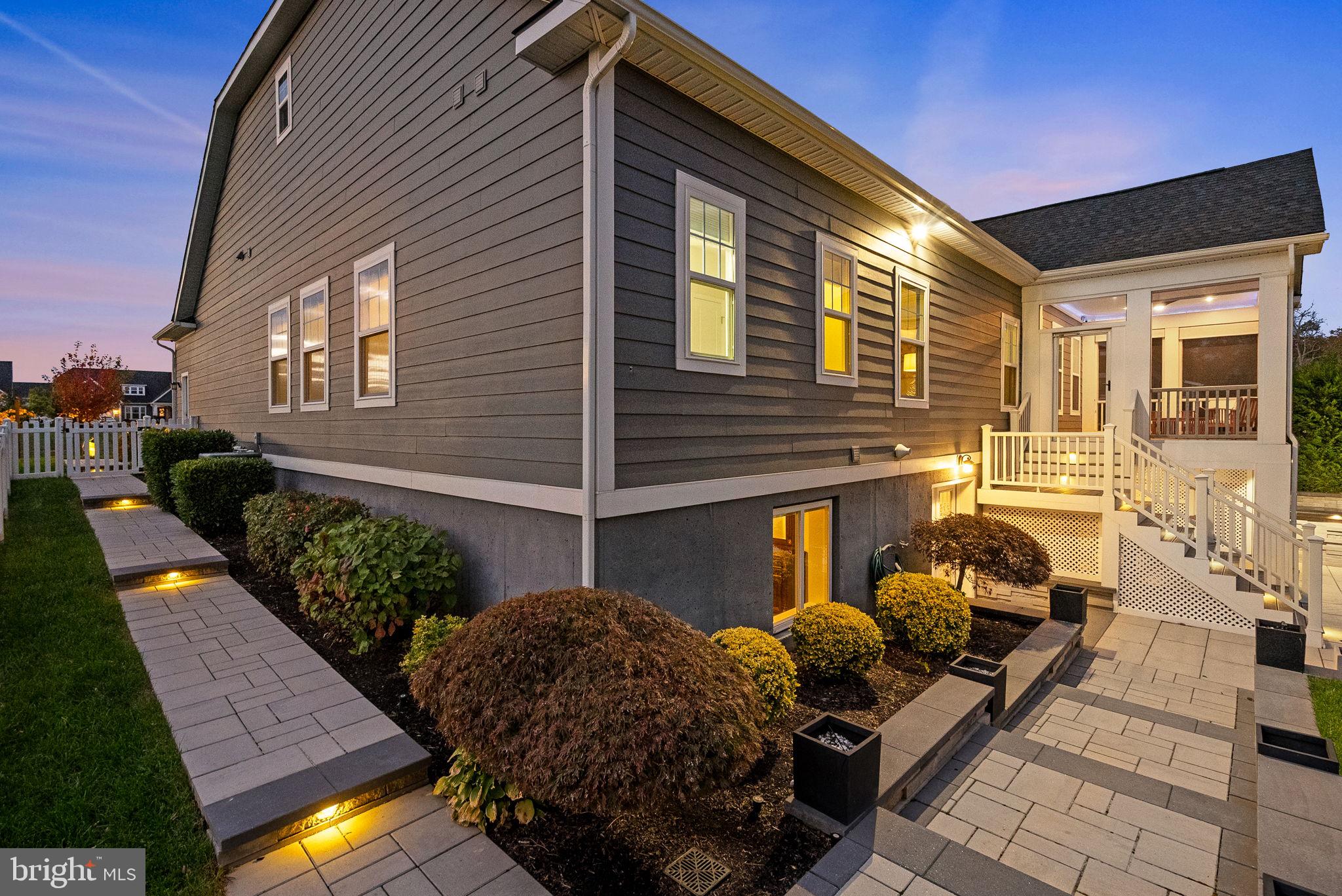 GREENS SOUTH AT WILLOWSF - Residential