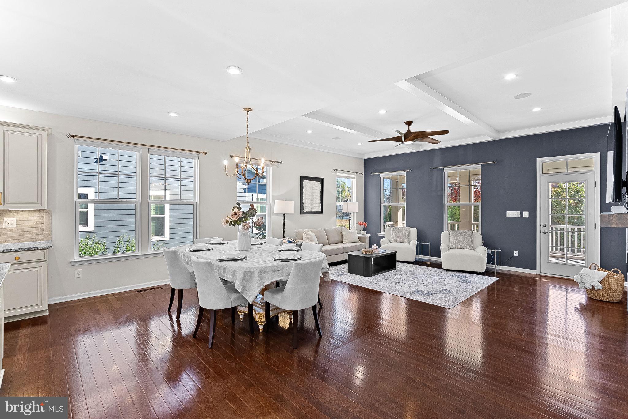 GREENS SOUTH AT WILLOWSF - Residential