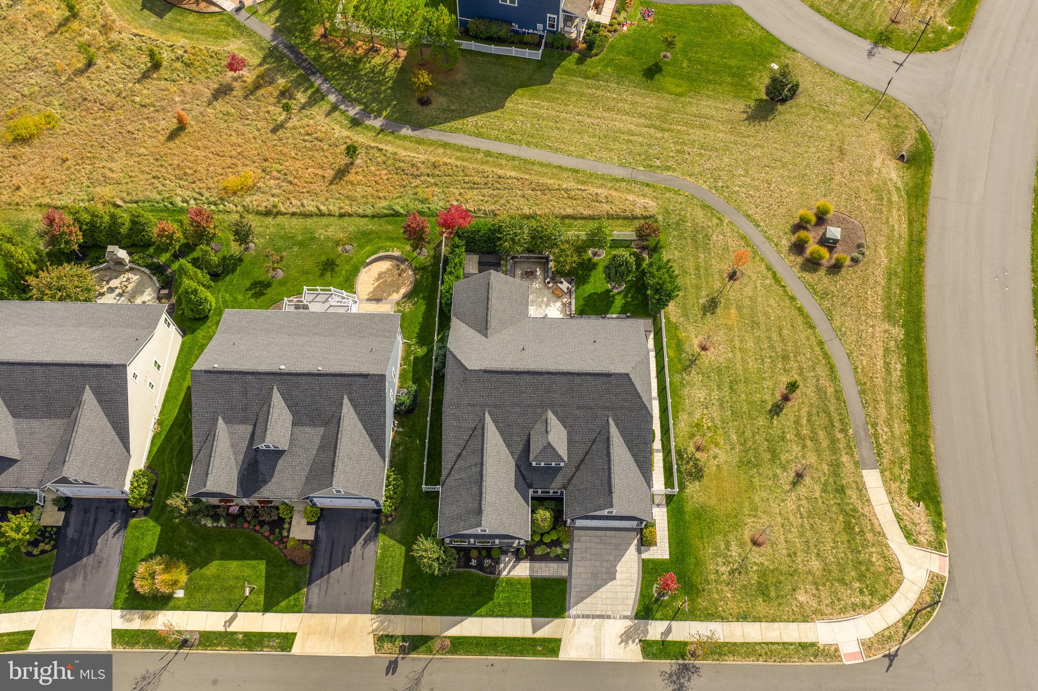 GREENS SOUTH AT WILLOWSF - Residential