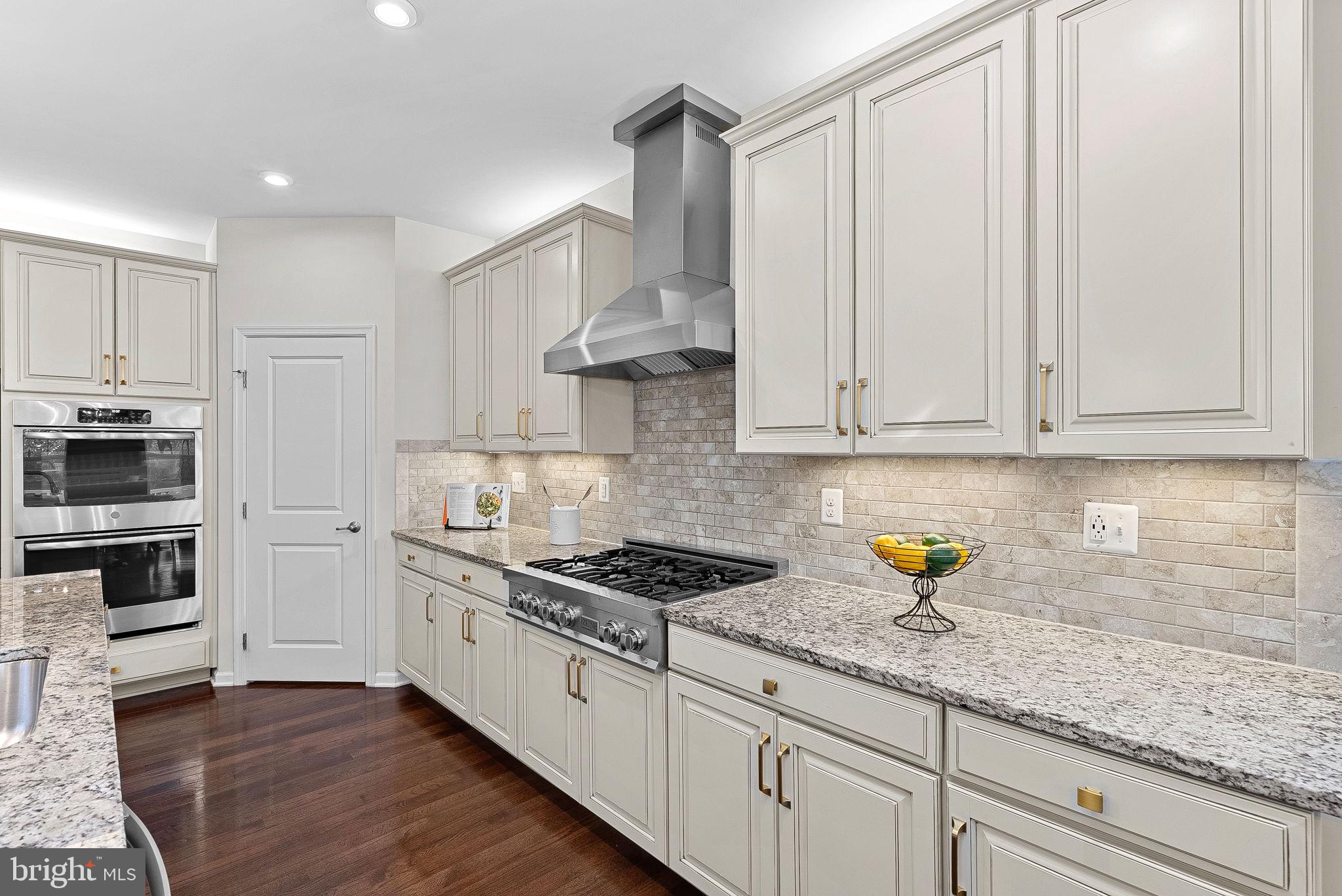 GREENS SOUTH AT WILLOWSF - Residential