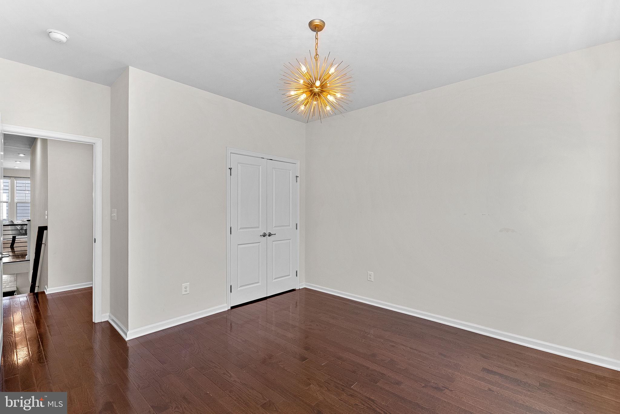 GREENS SOUTH AT WILLOWSF - Residential