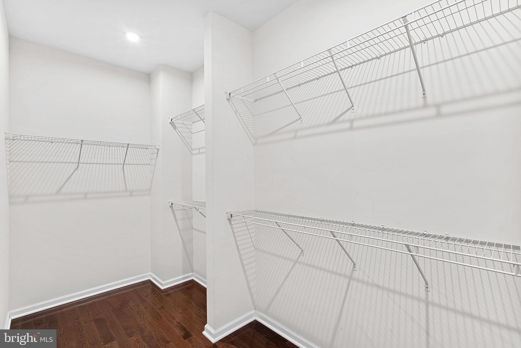 GREENS SOUTH AT WILLOWSF - Residential