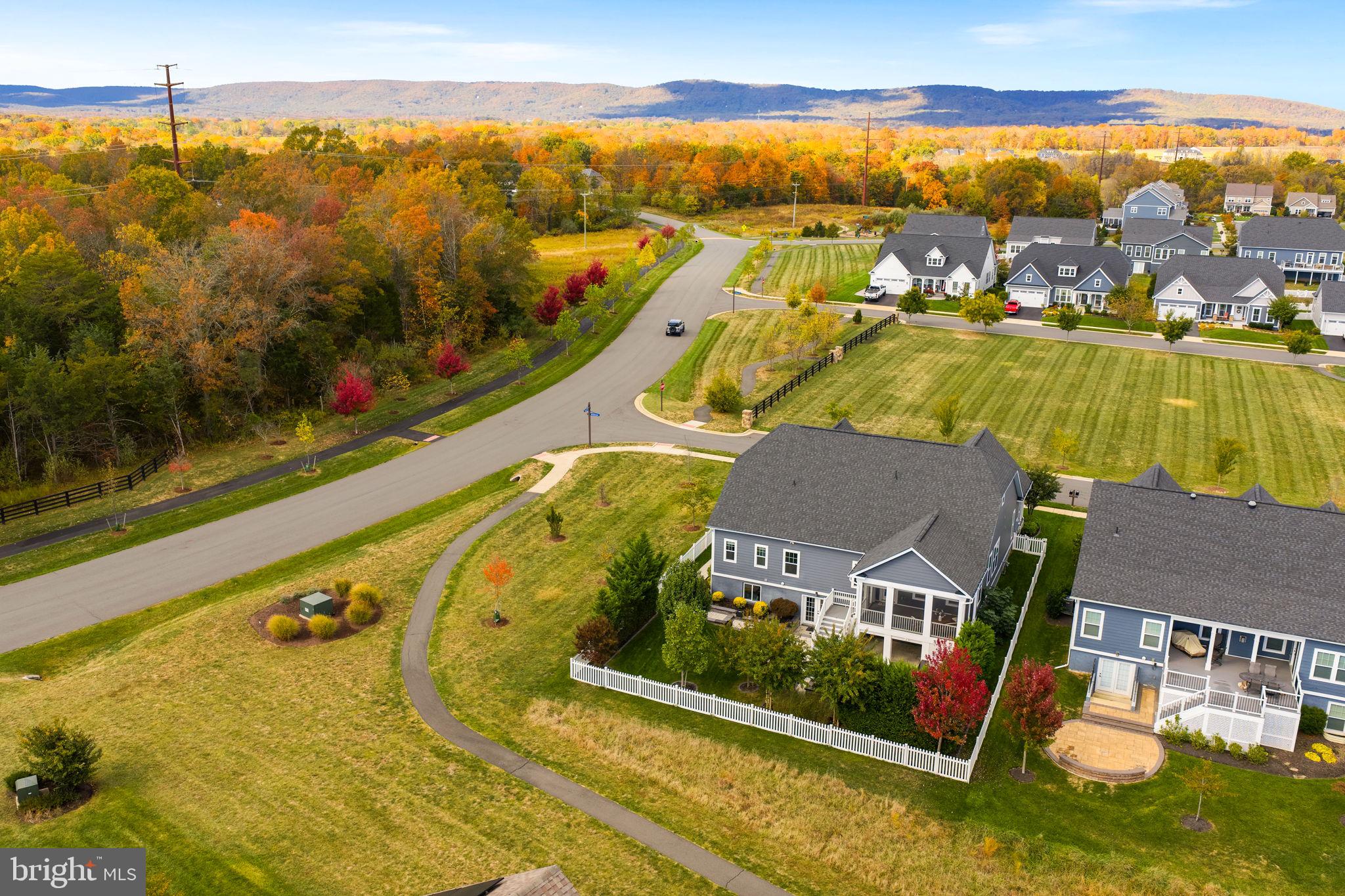 GREENS SOUTH AT WILLOWSF - Residential