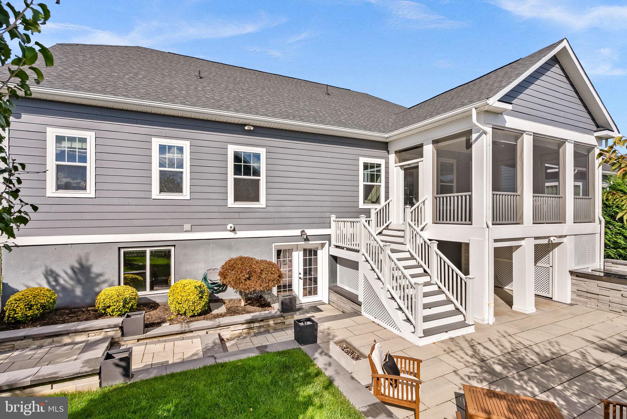 GREENS SOUTH AT WILLOWSF - Residential