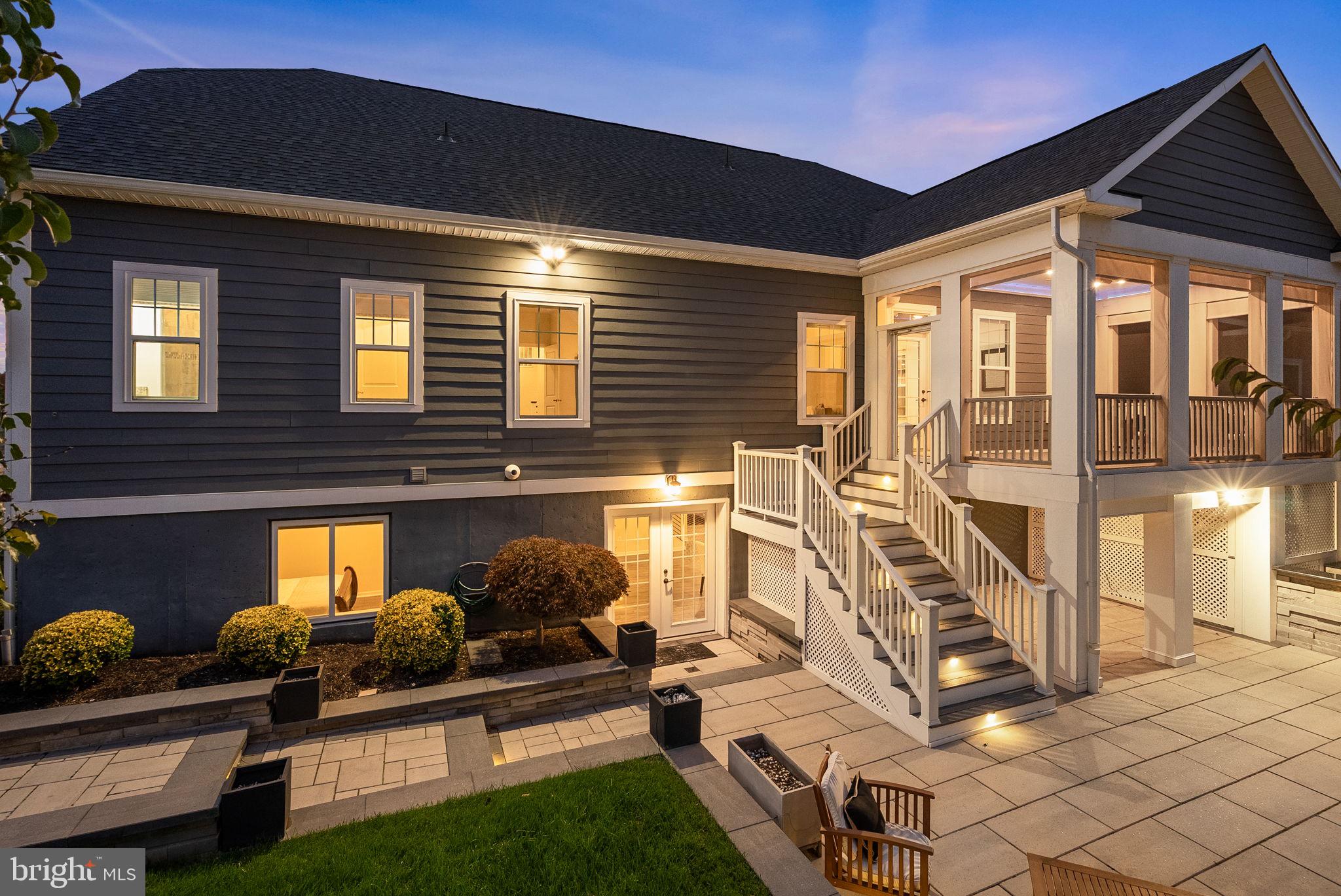 GREENS SOUTH AT WILLOWSF - Residential