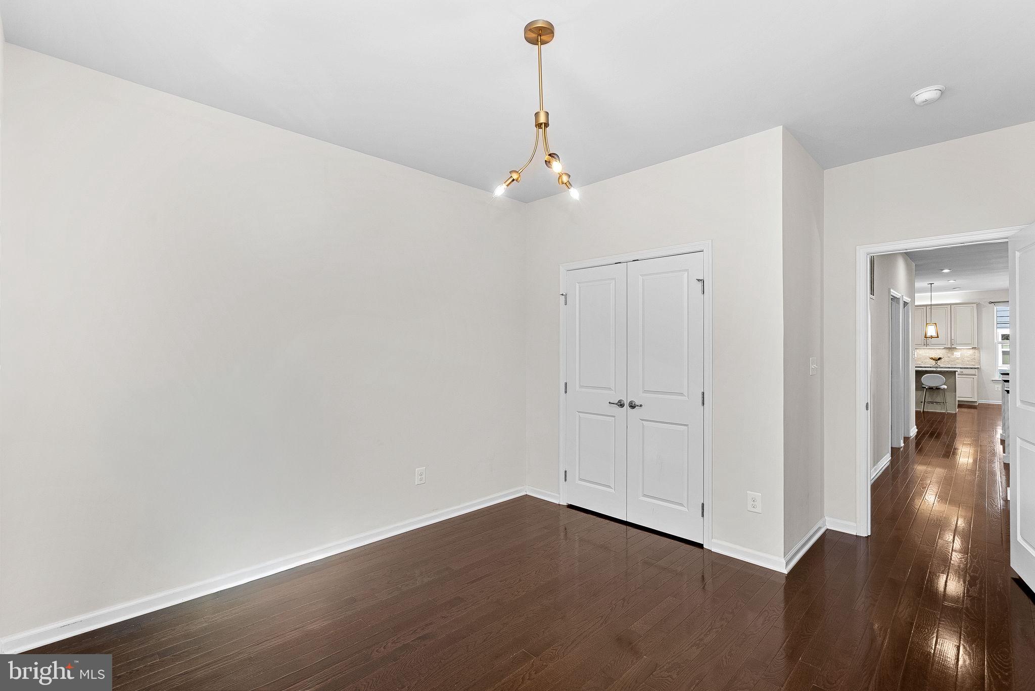 GREENS SOUTH AT WILLOWSF - Residential