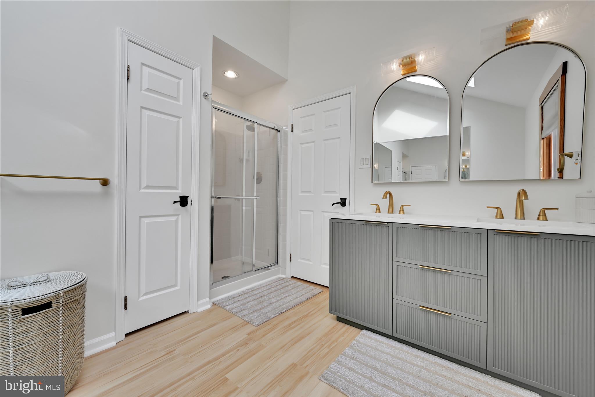 GWYNEDD SHIRES - Residential Lease