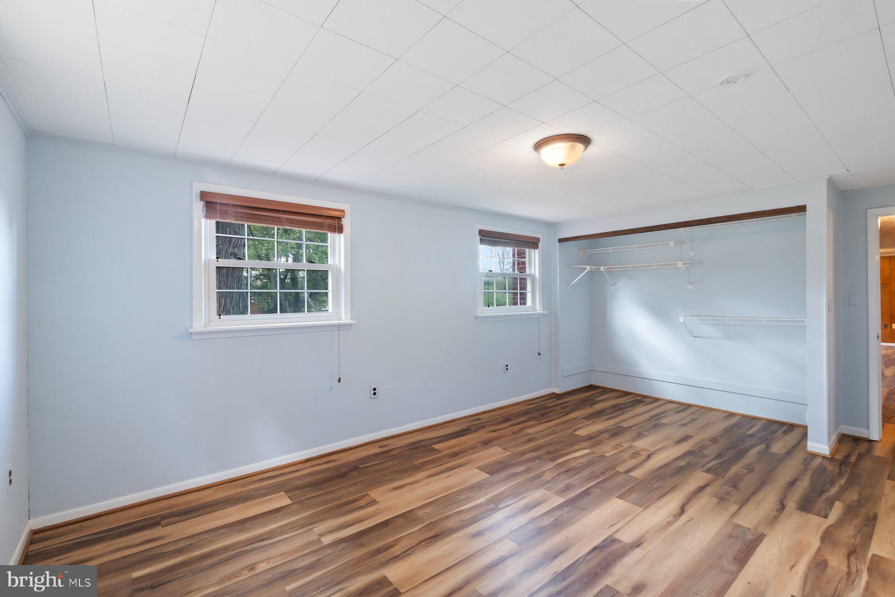 CALVERTON - Residential