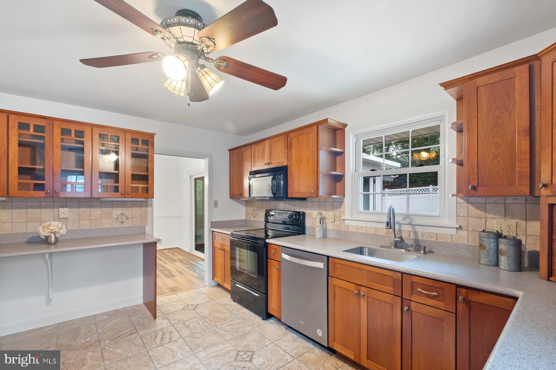 CALVERTON - Residential