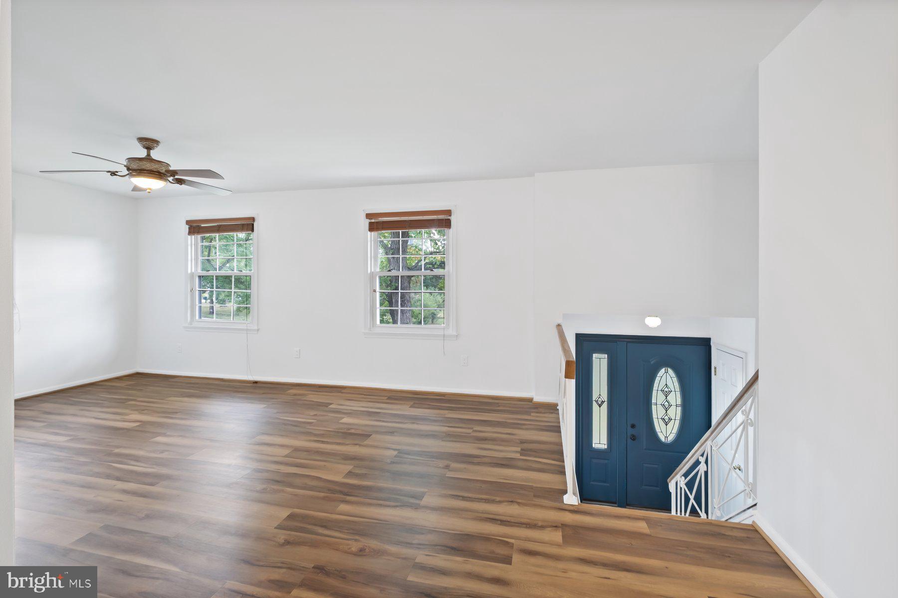 CALVERTON - Residential