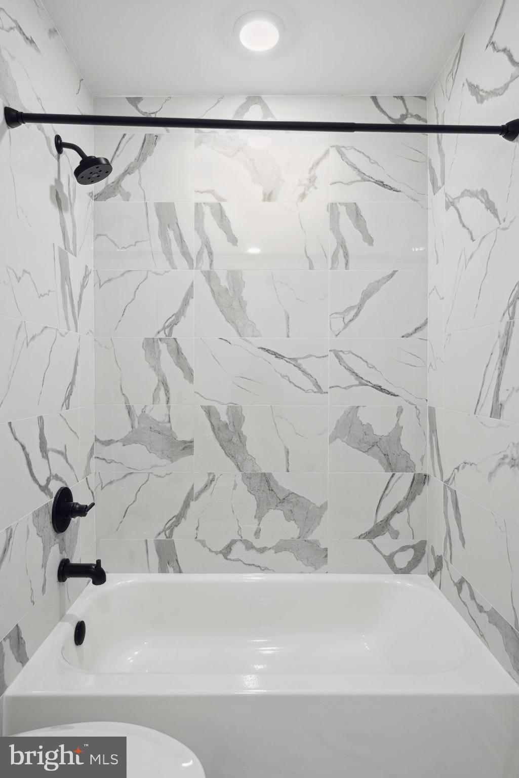 PHILADELPHIA - Residential Lease