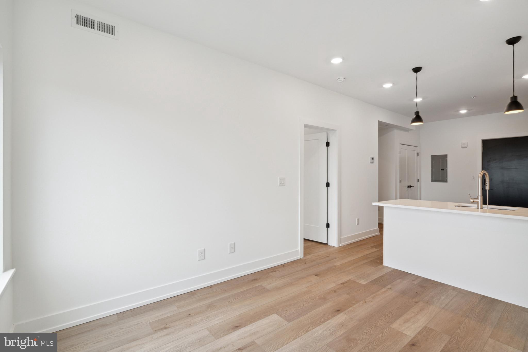 PHILADELPHIA - Residential Lease