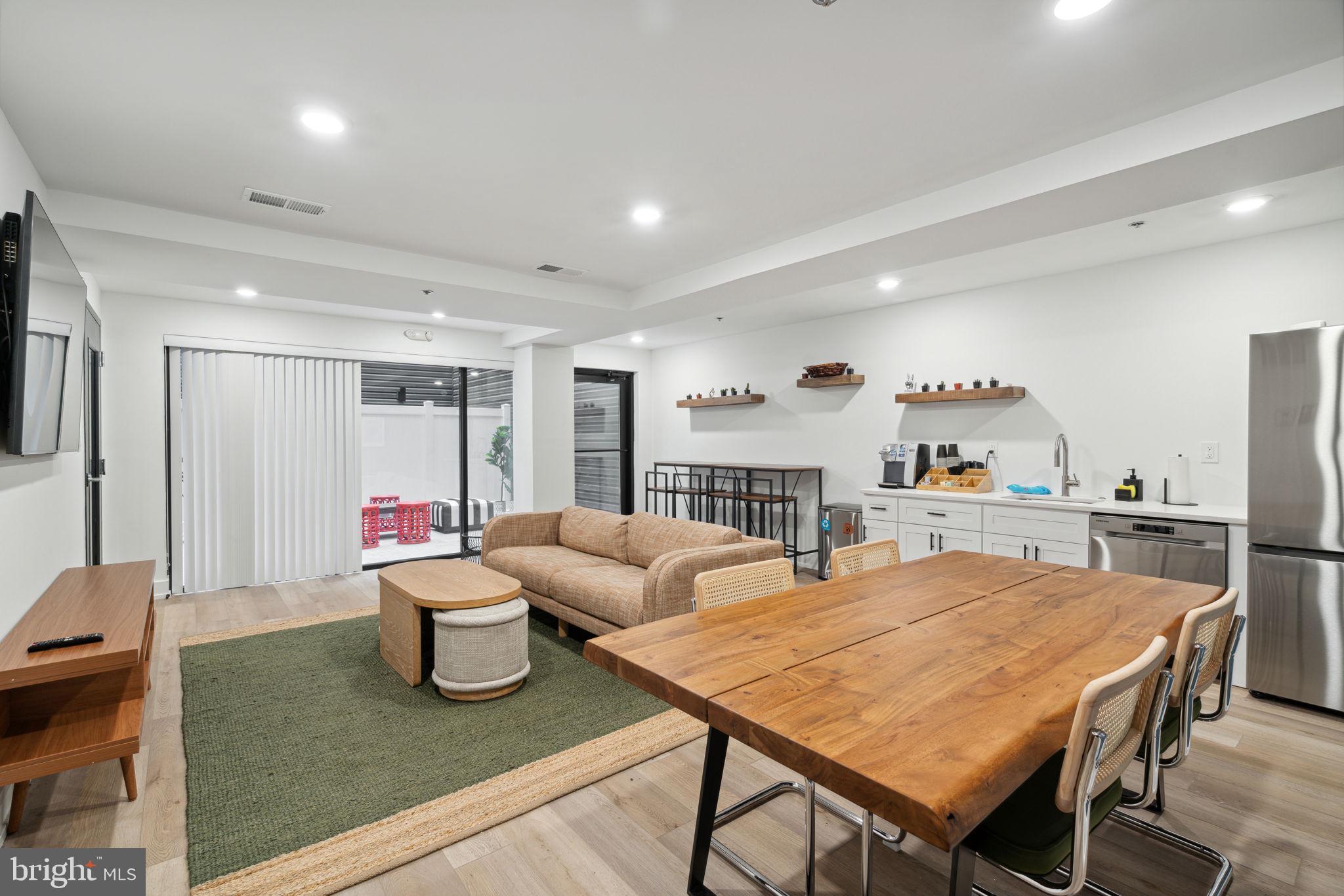 PHILADELPHIA - Residential Lease