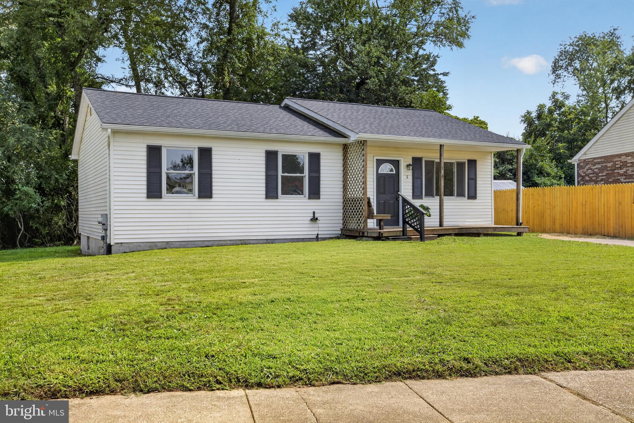 5 DORSEY LANE