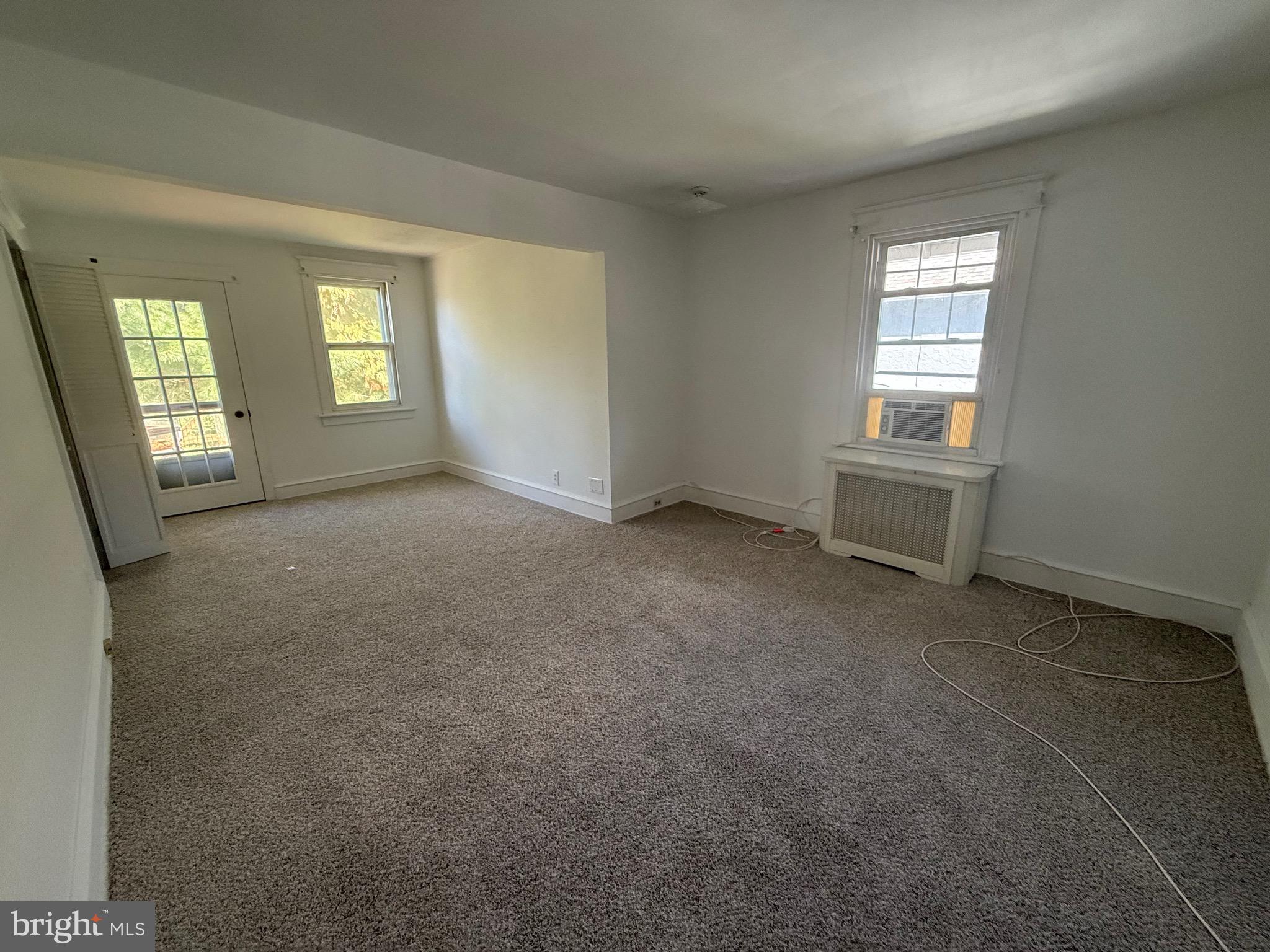 JENKINTOWN - Residential