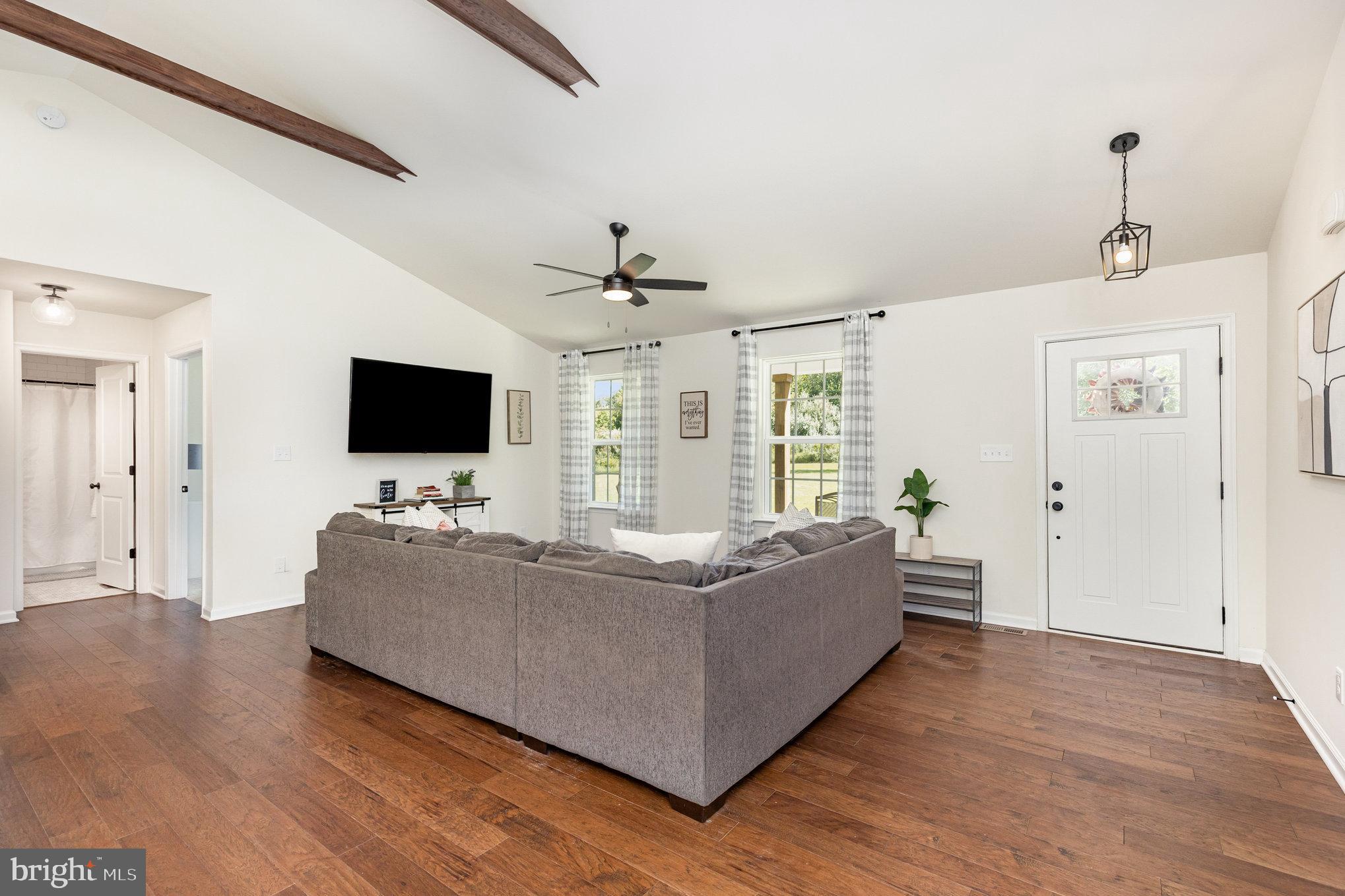 LIVINGSTON - Residential