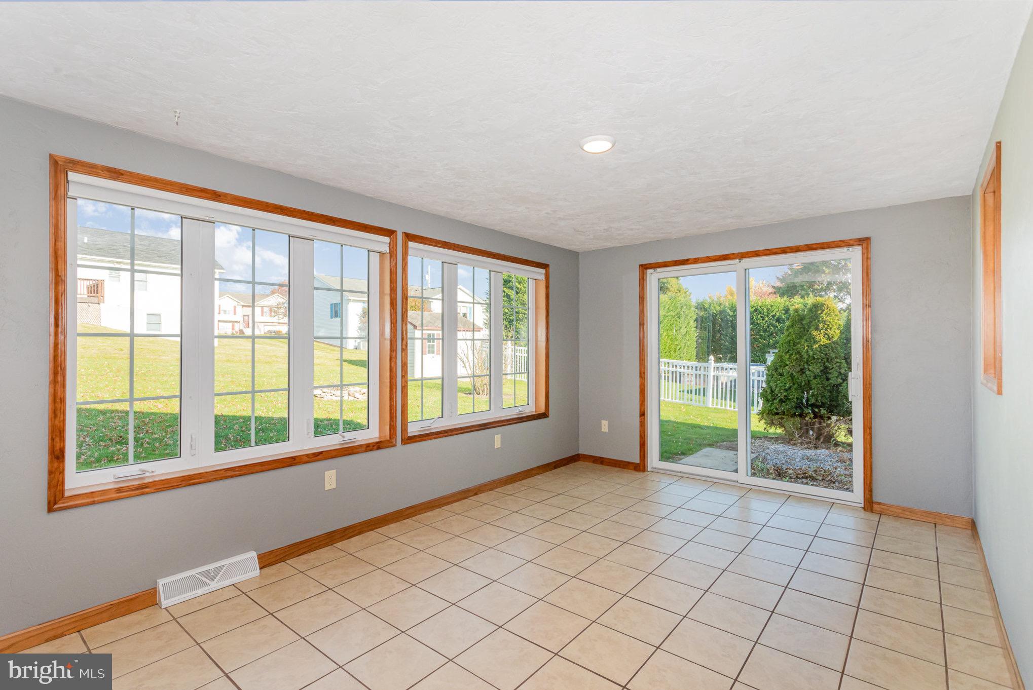 EAST BERLIN BOROUGH - Residential