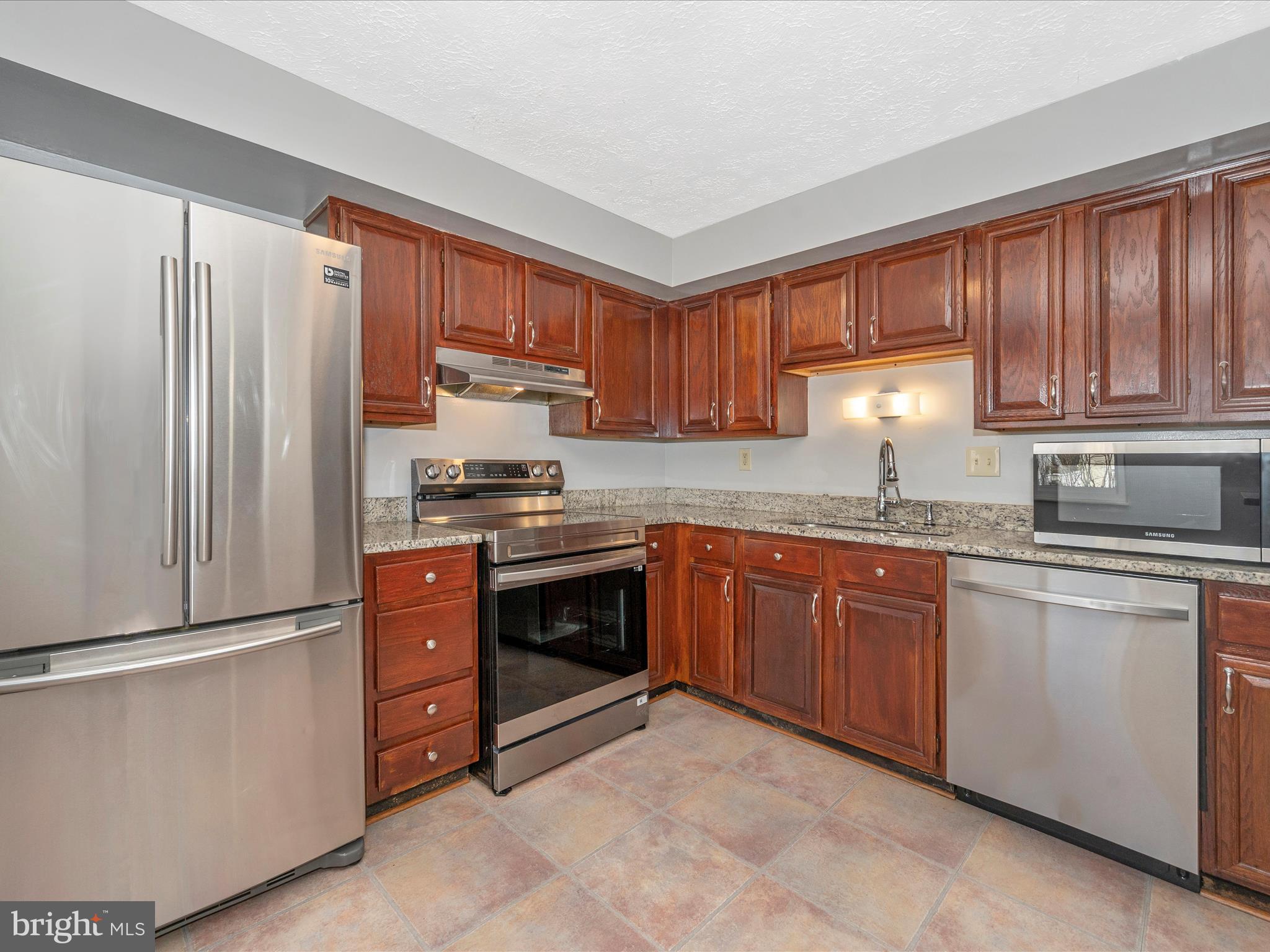 BLUNT COMMONS - Residential