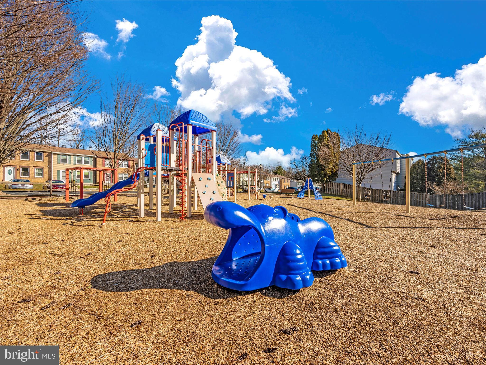 BLUNT COMMONS - Residential