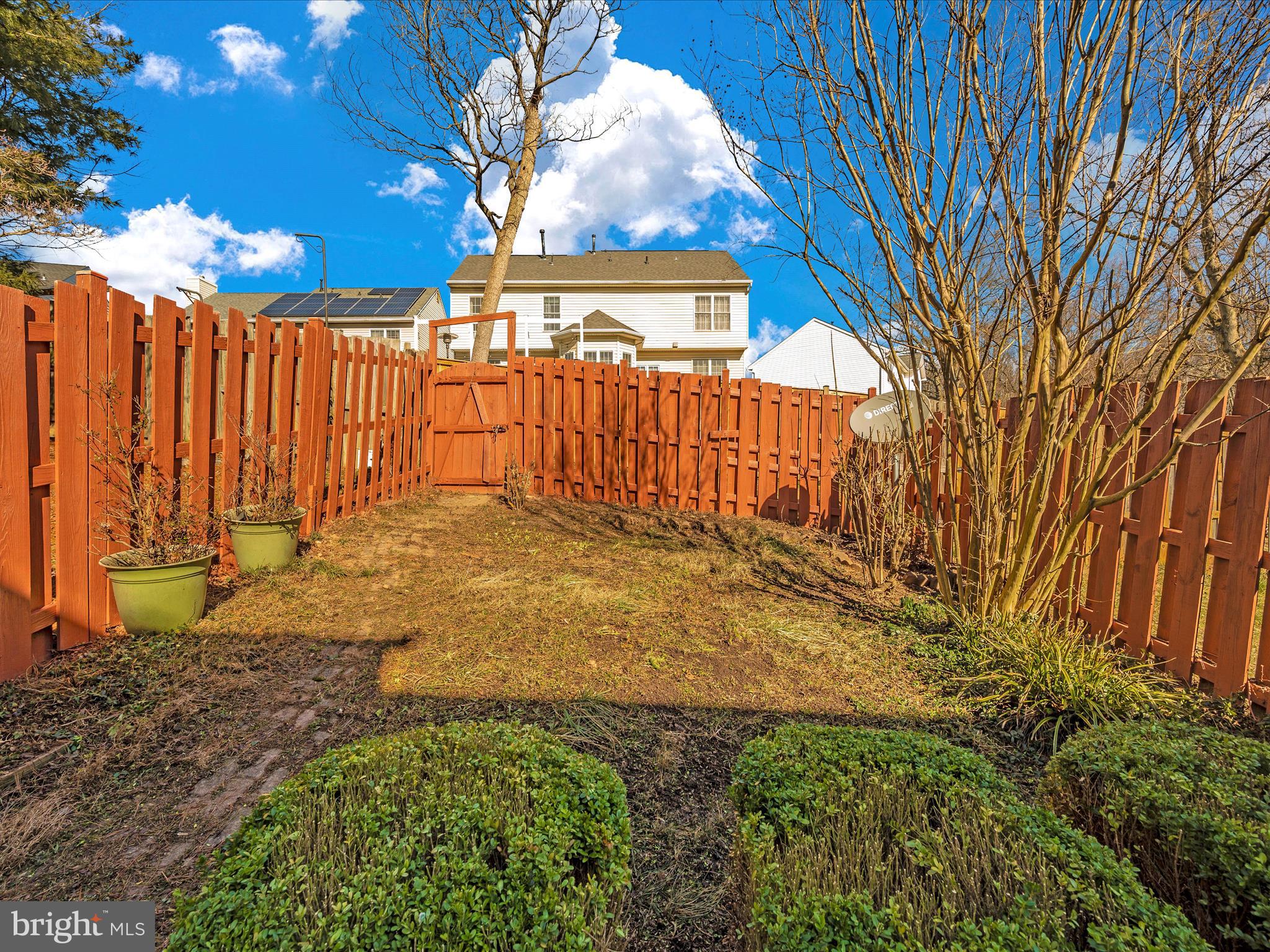 BLUNT COMMONS - Residential