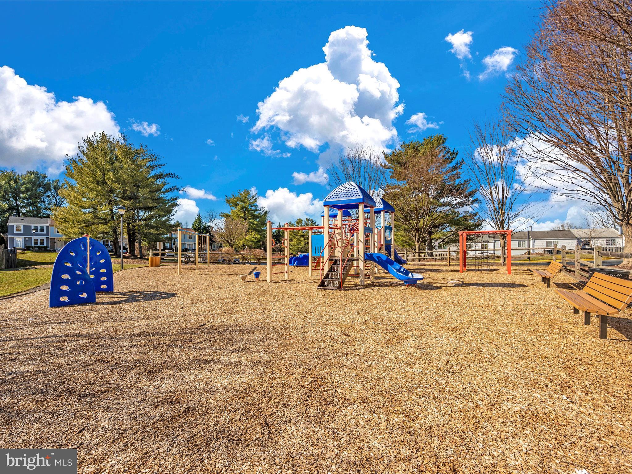 BLUNT COMMONS - Residential