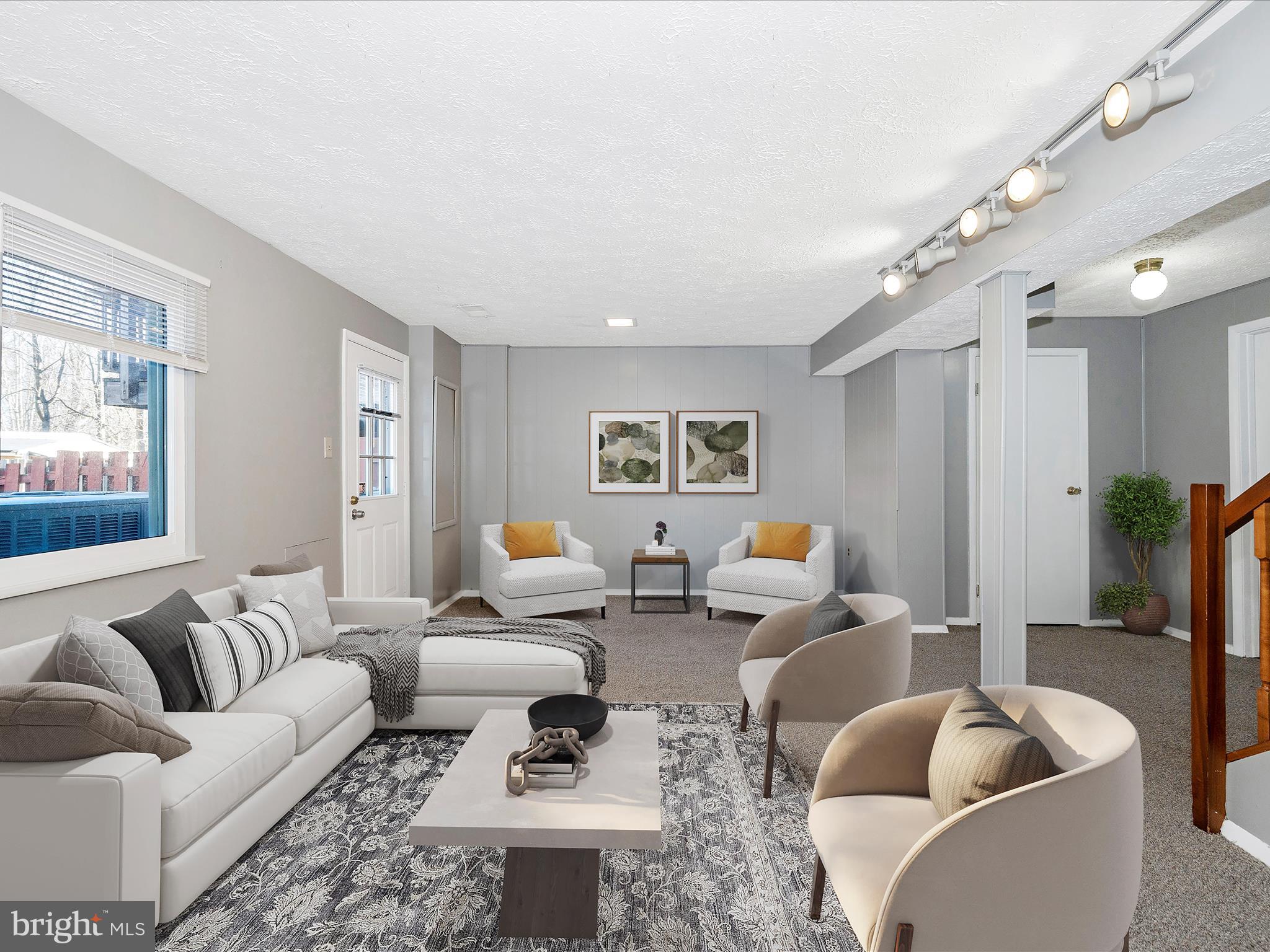 BLUNT COMMONS - Residential