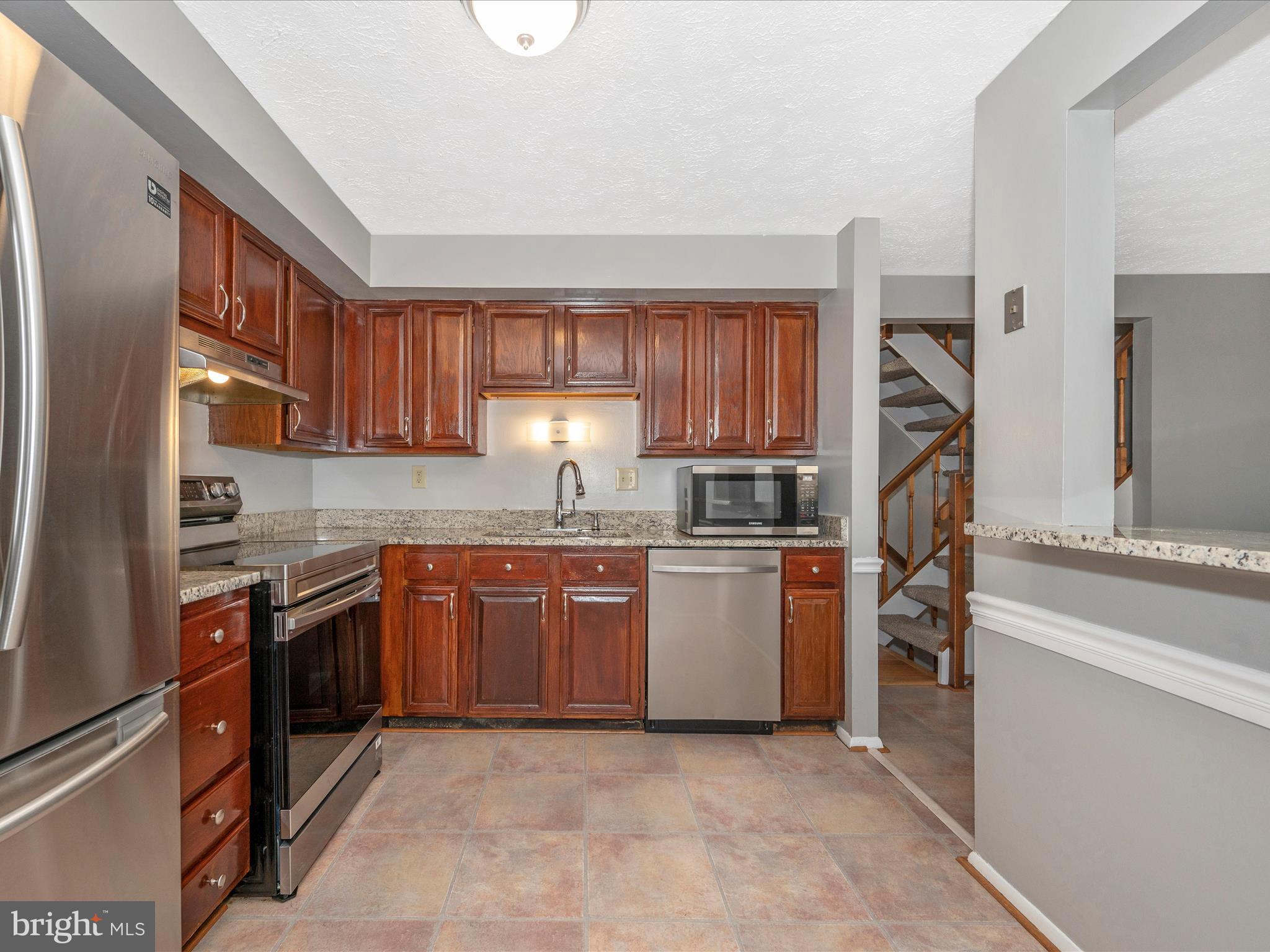 BLUNT COMMONS - Residential