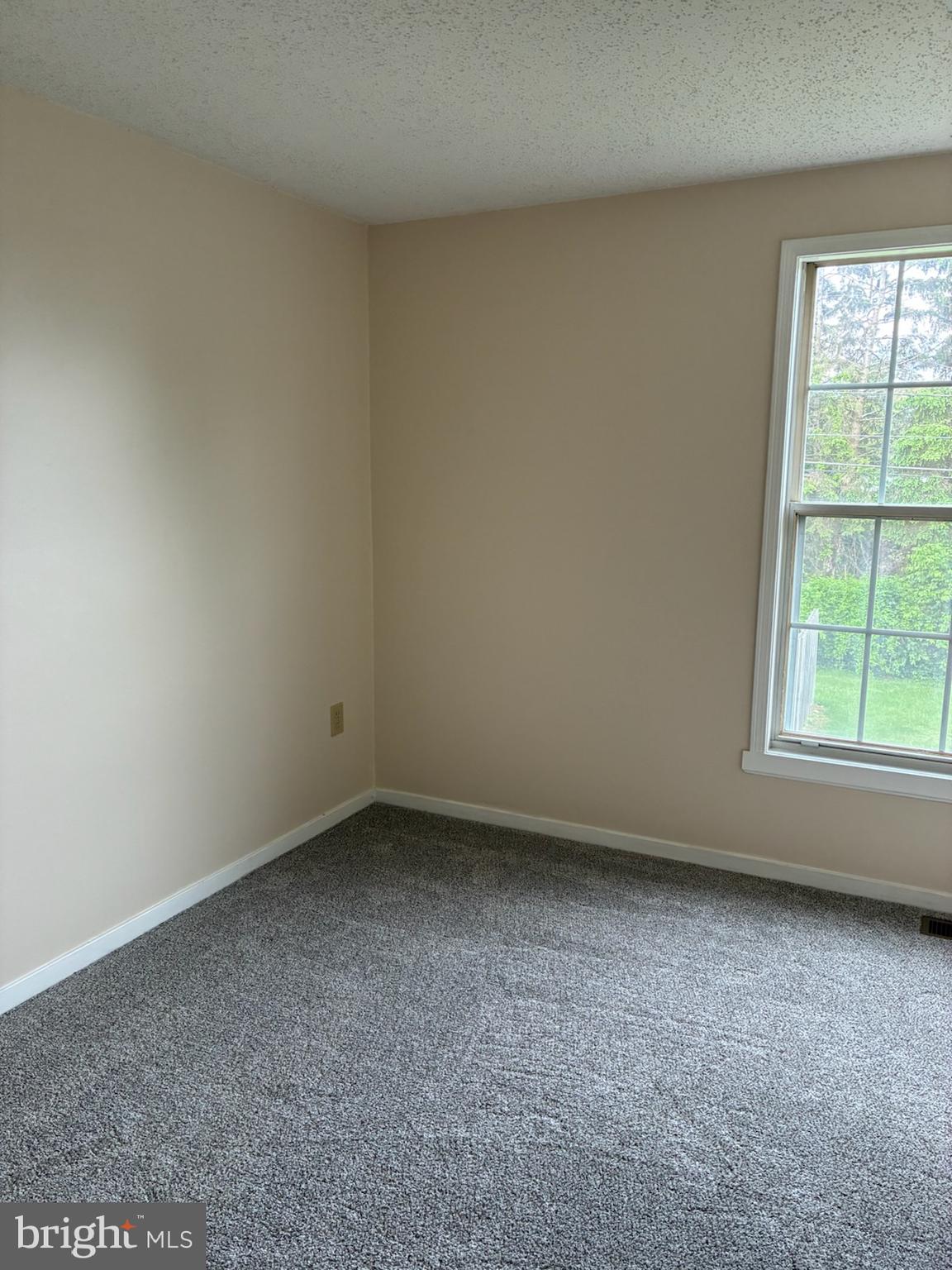 LANGLEY EAST - Residential Lease