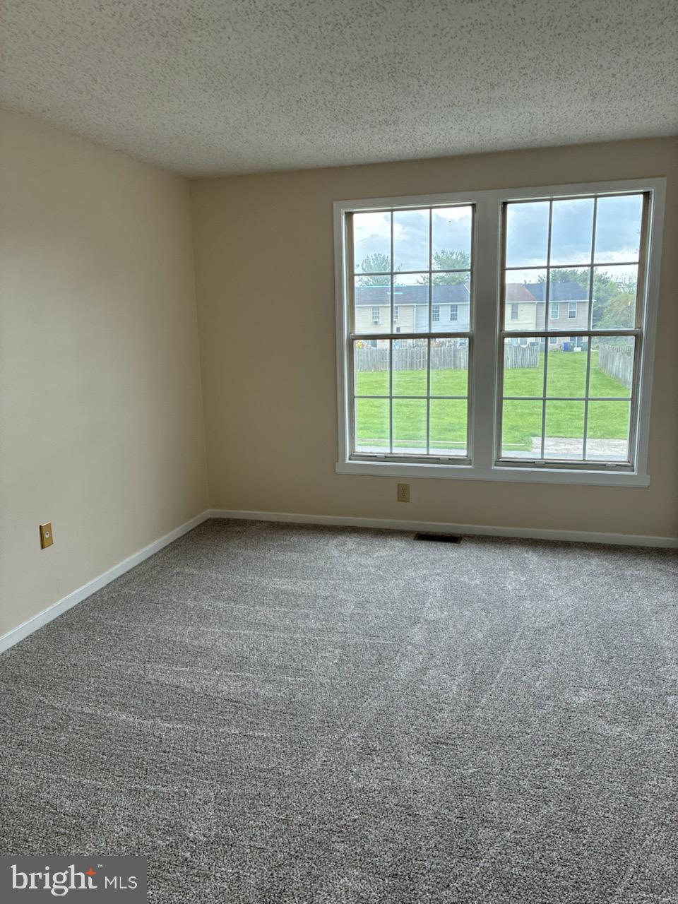 LANGLEY EAST - Residential Lease