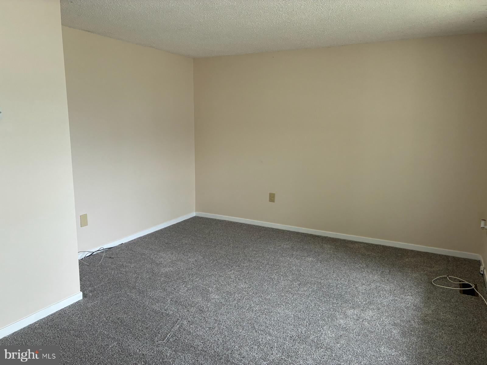 LANGLEY EAST - Residential Lease