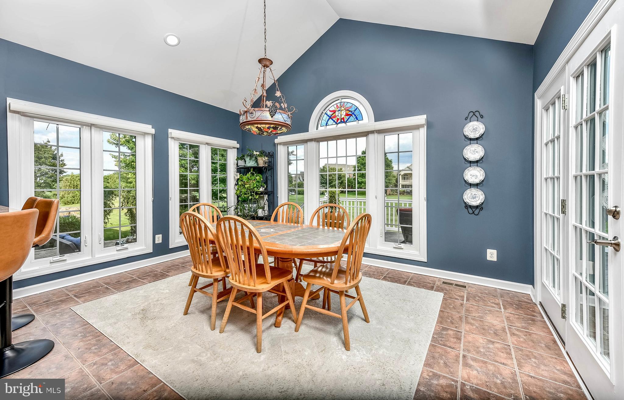 RIVER CREEK - Residential