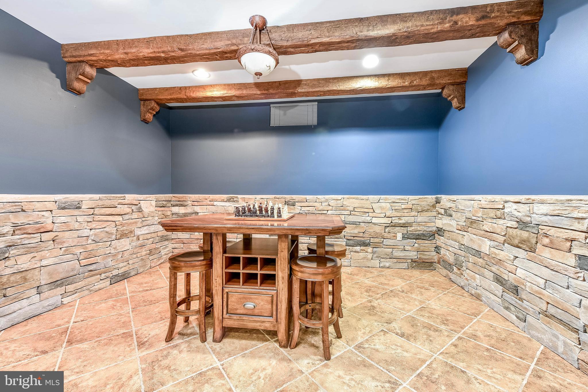 RIVER CREEK - Residential