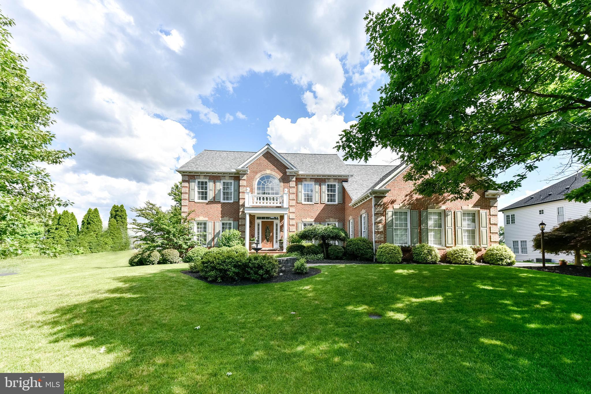 RIVER CREEK - Residential