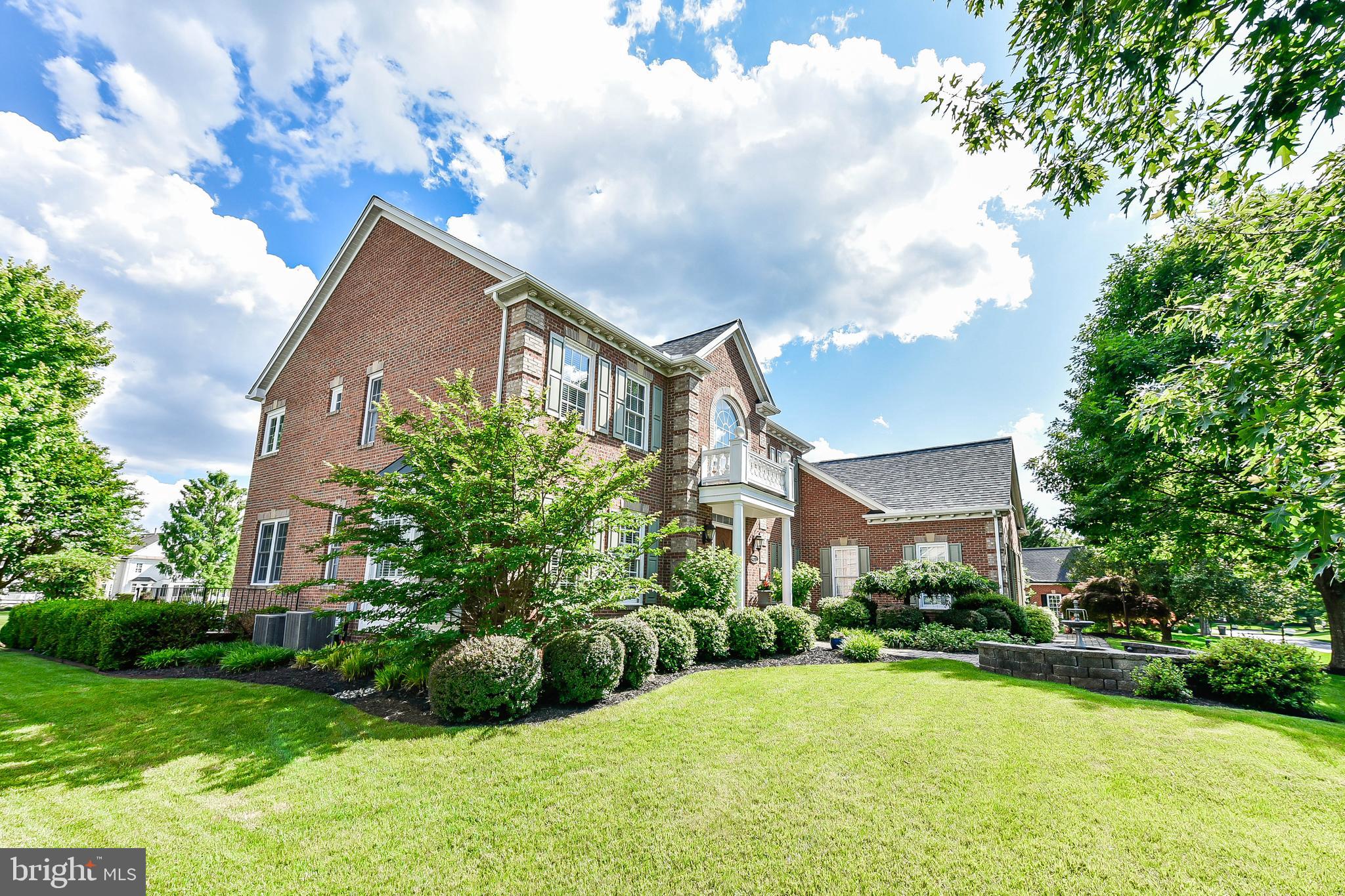 RIVER CREEK - Residential