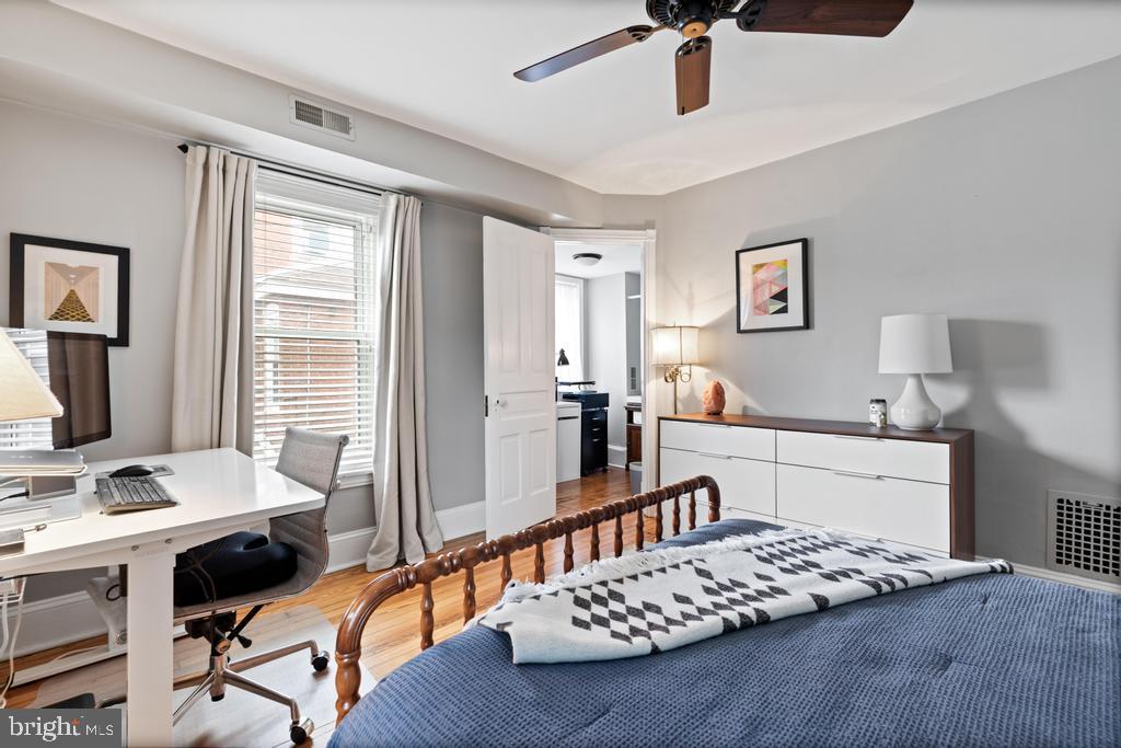 BRYN MAWR - Residential