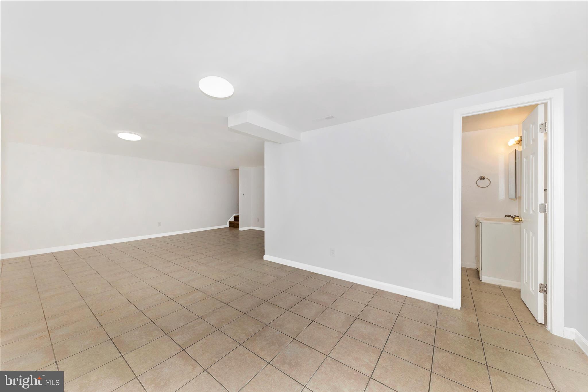 CLUBSIDE - Residential