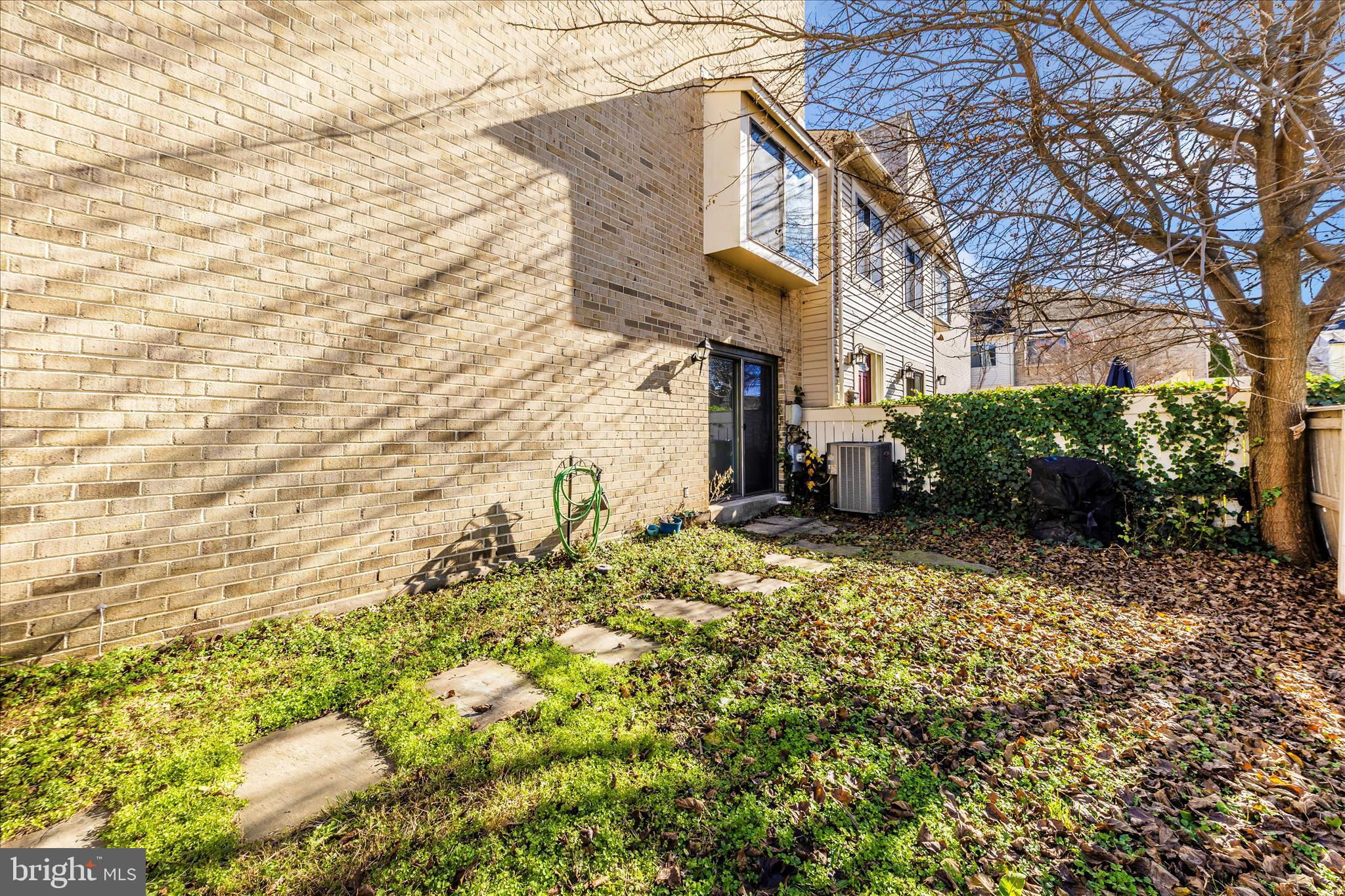 CLUBSIDE - Residential