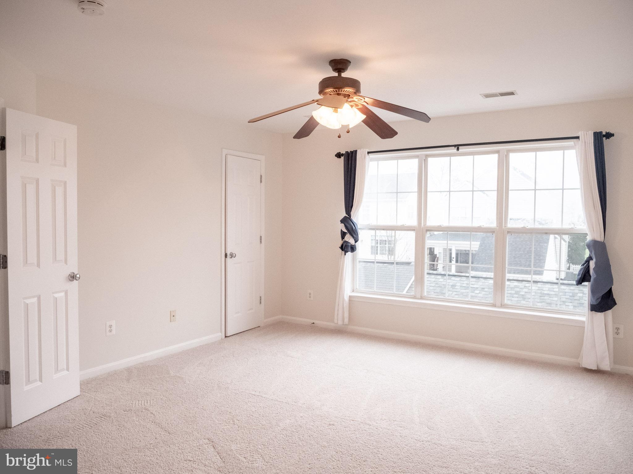 SOUTH RIDING - Residential Lease