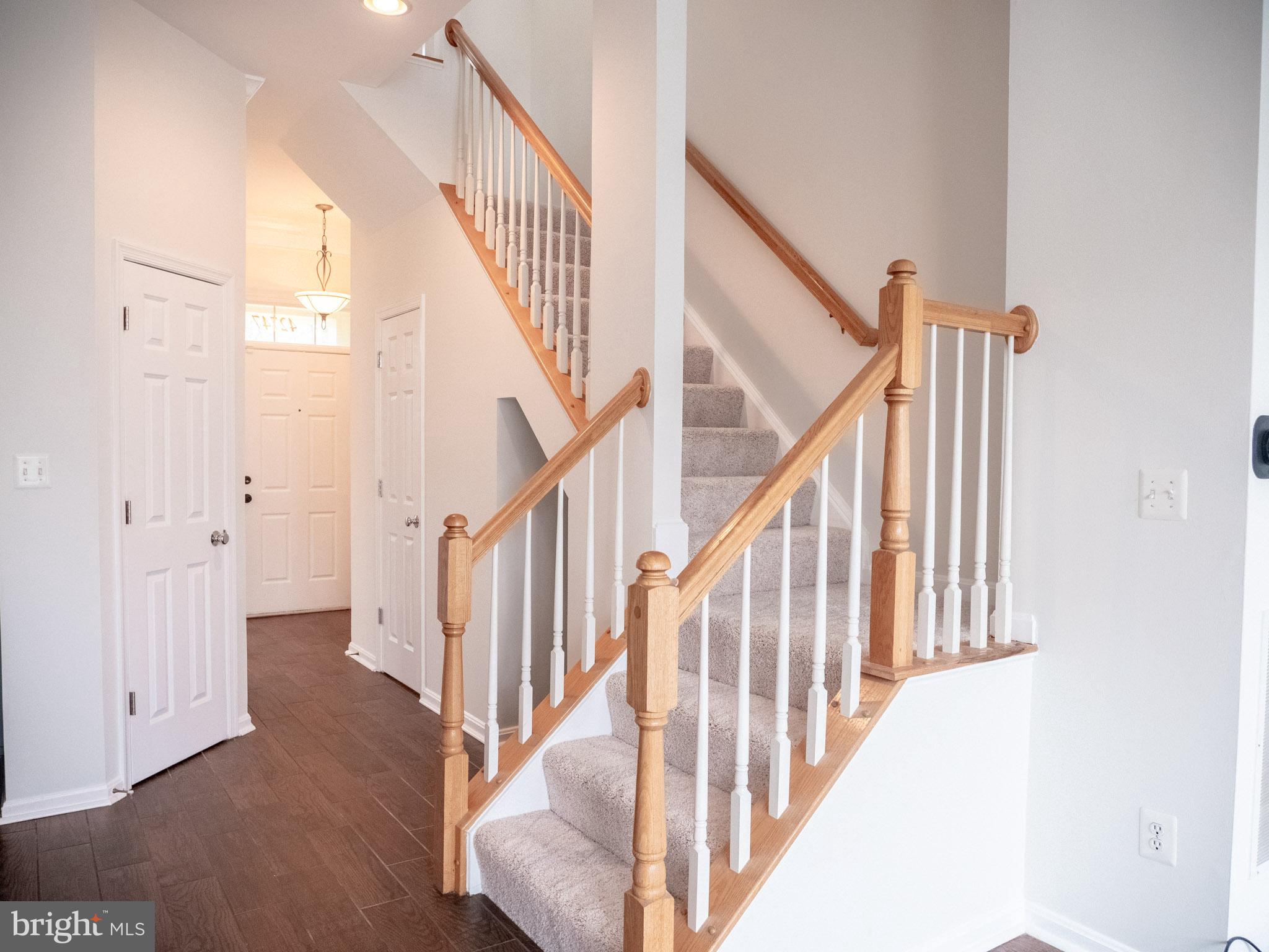 SOUTH RIDING - Residential Lease