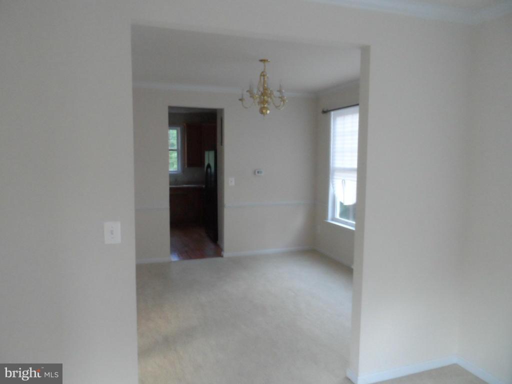 ST CHARLES SUB - SHEFFIELD - Residential Lease