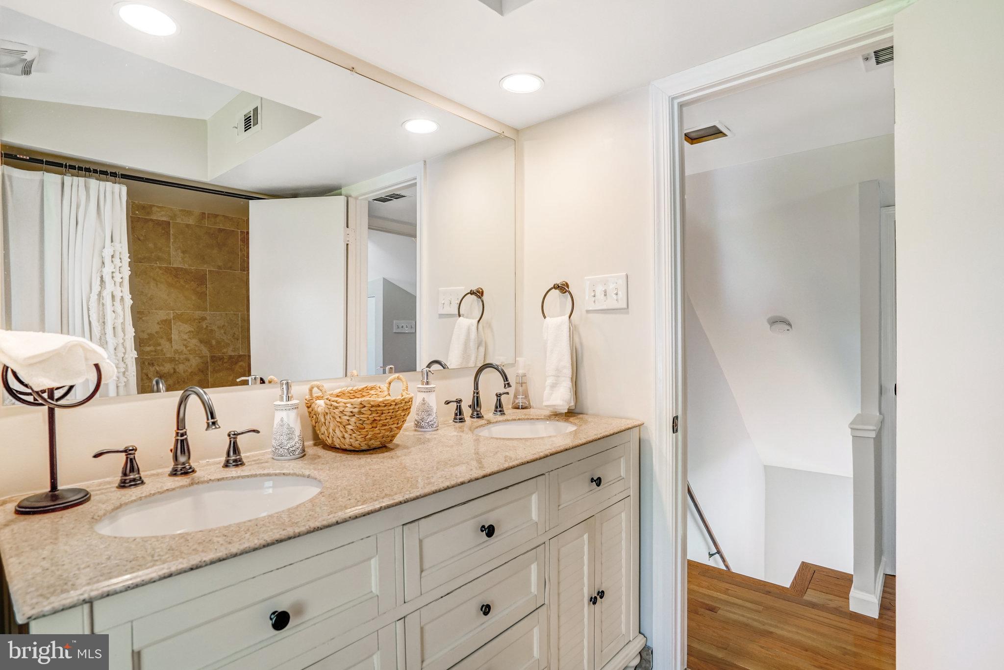 CITY PARK HOMES - Residential