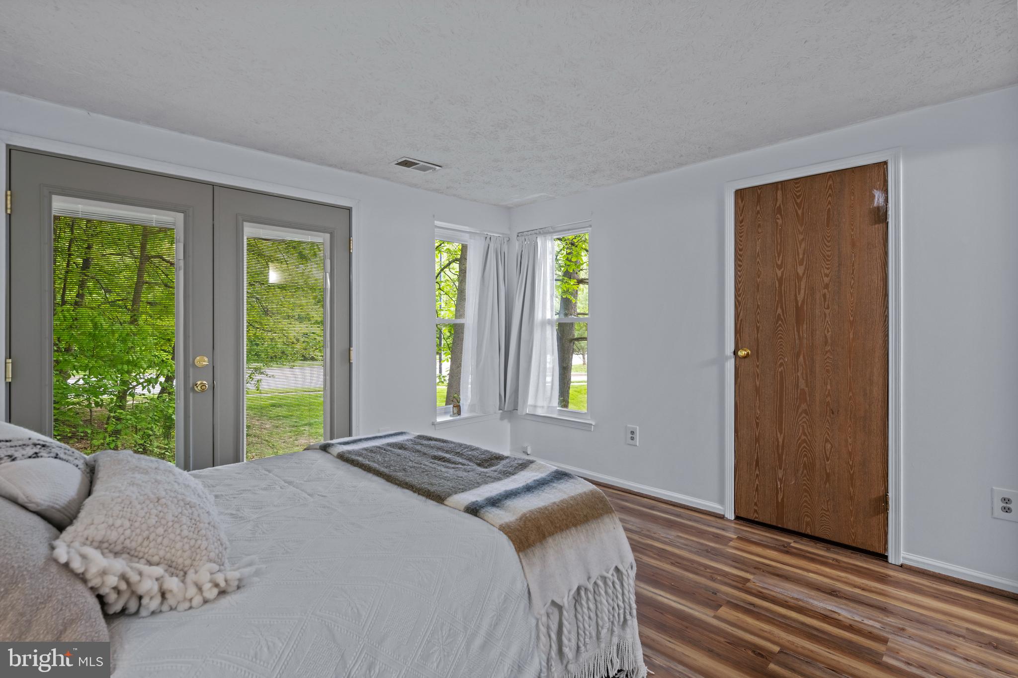 VILLAGE OF HICKORY RIDGE - Residential
