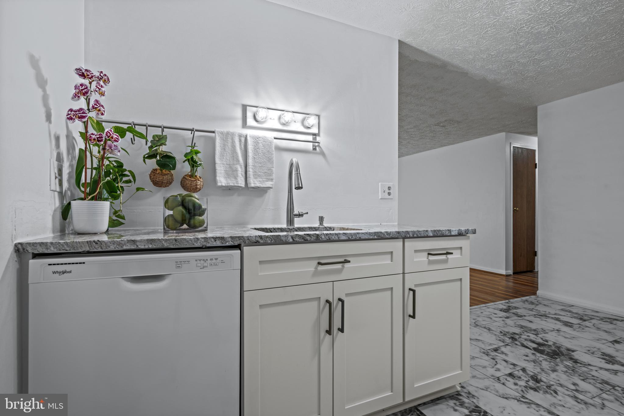 VILLAGE OF HICKORY RIDGE - Residential